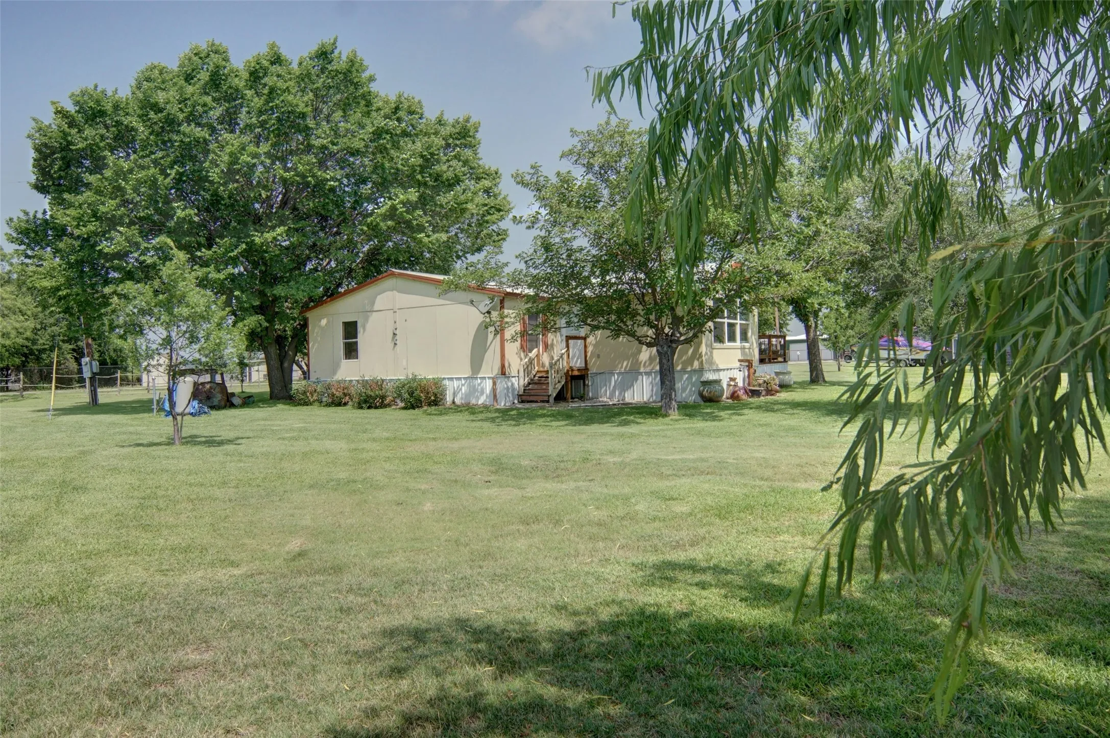Mobile Home For Sale in Palo Pinto County , 313 Butler Point Road, Possum Kingdom Lake, Texas 76449, 3 Bedroom, 2 Bathroom, 2 Garage spaces, 2,100 Sqft, built in 2001, mls#21310915, Real Estate Agent in Possum Kingdom Lake, Homes For Sale in Palo Pinto county, Homes For Sale in Possum Kingdom Lake, Realtor in Possum Kingdom Lake Texas, Real Estate Brokerage Independent Realty Texas, Luminita Cordes Realtor