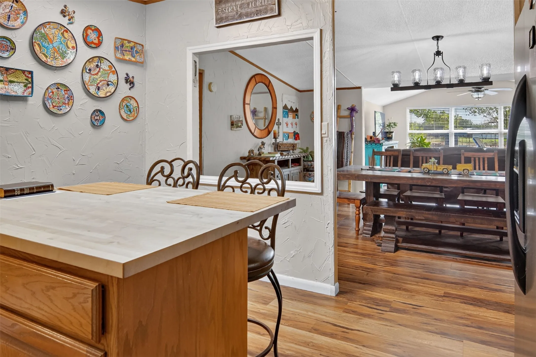 Mobile Home For Sale in Palo Pinto County , 313 Butler Point Road, Possum Kingdom Lake, Texas 76449, 3 Bedroom, 2 Bathroom, 2 Garage spaces, 2,100 Sqft, built in 2001, mls#21310915, Real Estate Agent in Possum Kingdom Lake, Homes For Sale in Palo Pinto county, Homes For Sale in Possum Kingdom Lake, Realtor in Possum Kingdom Lake Texas, Real Estate Brokerage Independent Realty Texas, Luminita Cordes Realtor