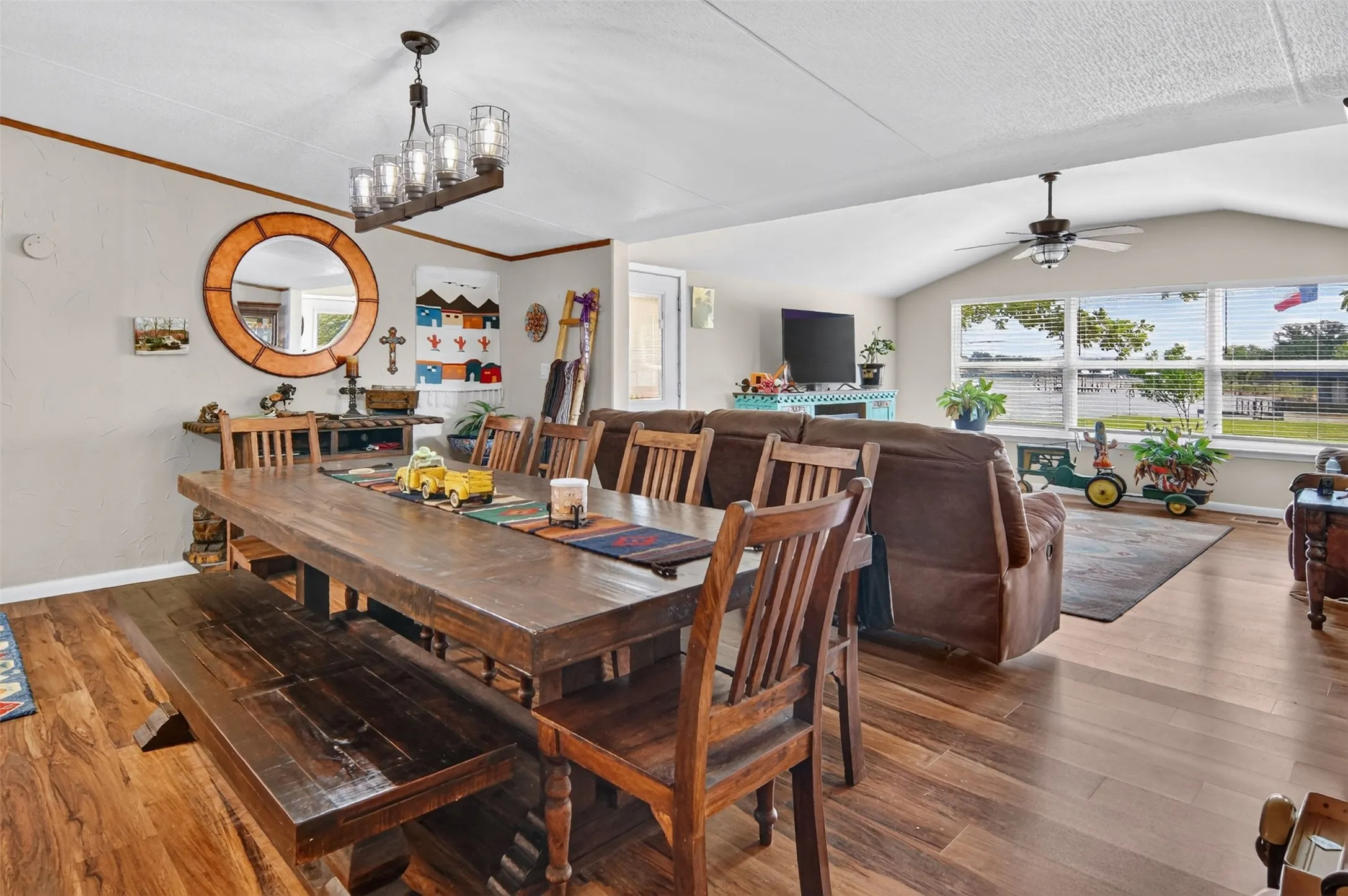 Mobile Home For Sale in Palo Pinto County , 313 Butler Point Road, Possum Kingdom Lake, Texas 76449, 3 Bedroom, 2 Bathroom, 2 Garage spaces, 2,100 Sqft, built in 2001, mls#21310915, Real Estate Agent in Possum Kingdom Lake, Homes For Sale in Palo Pinto county, Homes For Sale in Possum Kingdom Lake, Realtor in Possum Kingdom Lake Texas, Real Estate Brokerage Independent Realty Texas, Luminita Cordes Realtor