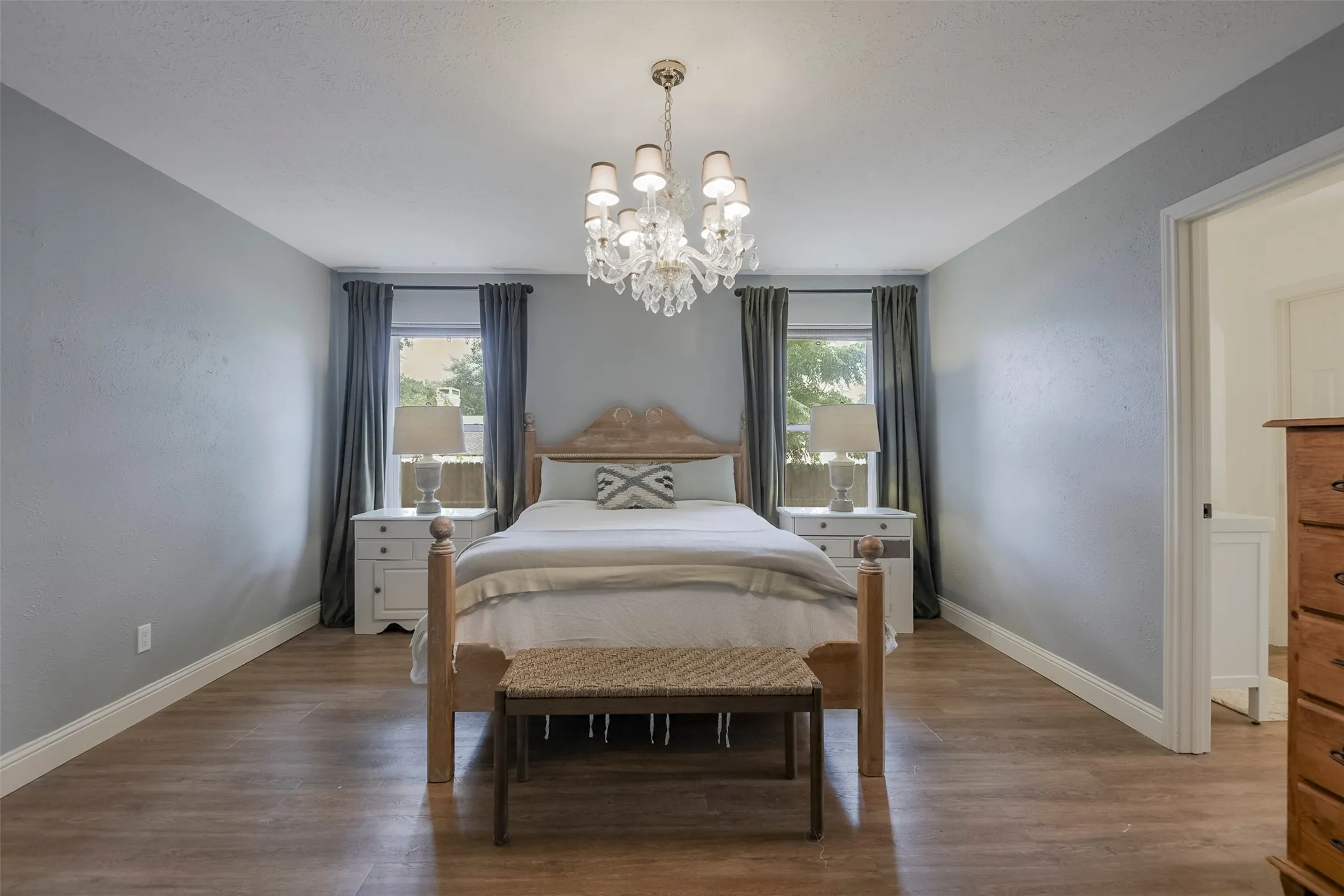 Single Family Residence For Sale in Dallas County , 510 N Clark Road, Duncanville, Texas 75116, 3 Bedroom, 3 Bathroom, 4 Garage spaces, 2,343 Sqft, built in 1977, mls#21310268, Real Estate Agent in Duncanville, Homes For Sale in Dallas county, Homes For Sale in Duncanville, Realtor in Duncanville Texas, Real Estate Brokerage Independent Realty Texas, Luminita Cordes Realtor
