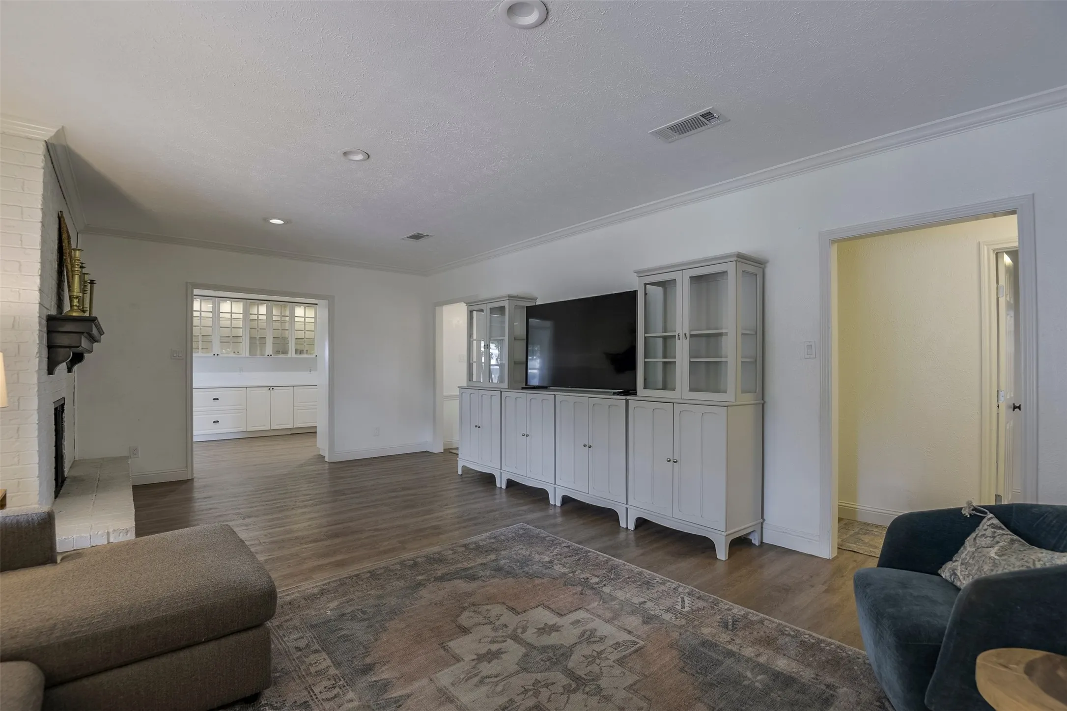 Single Family Residence For Sale in Dallas County , 510 N Clark Road, Duncanville, Texas 75116, 3 Bedroom, 3 Bathroom, 4 Garage spaces, 2,343 Sqft, built in 1977, mls#21310268, Real Estate Agent in Duncanville, Homes For Sale in Dallas county, Homes For Sale in Duncanville, Realtor in Duncanville Texas, Real Estate Brokerage Independent Realty Texas, Luminita Cordes Realtor
