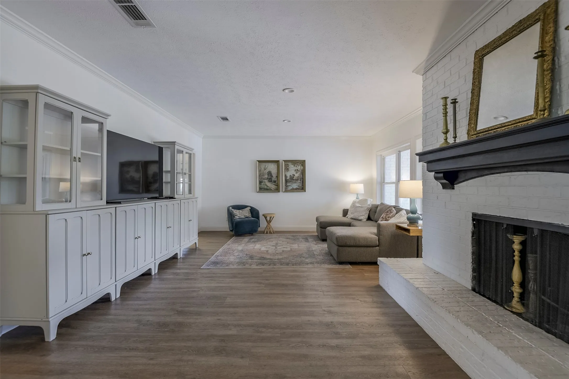 Single Family Residence For Sale in Dallas County , 510 N Clark Road, Duncanville, Texas 75116, 3 Bedroom, 3 Bathroom, 4 Garage spaces, 2,343 Sqft, built in 1977, mls#21310268, Real Estate Agent in Duncanville, Homes For Sale in Dallas county, Homes For Sale in Duncanville, Realtor in Duncanville Texas, Real Estate Brokerage Independent Realty Texas, Luminita Cordes Realtor
