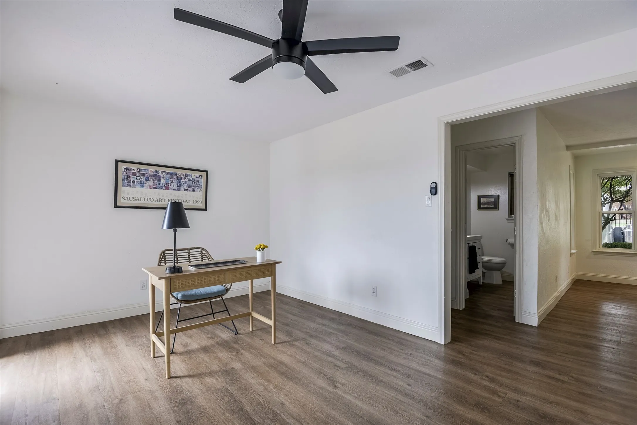 Single Family Residence For Sale in Dallas County , 510 N Clark Road, Duncanville, Texas 75116, 3 Bedroom, 3 Bathroom, 4 Garage spaces, 2,343 Sqft, built in 1977, mls#21310268, Real Estate Agent in Duncanville, Homes For Sale in Dallas county, Homes For Sale in Duncanville, Realtor in Duncanville Texas, Real Estate Brokerage Independent Realty Texas, Luminita Cordes Realtor