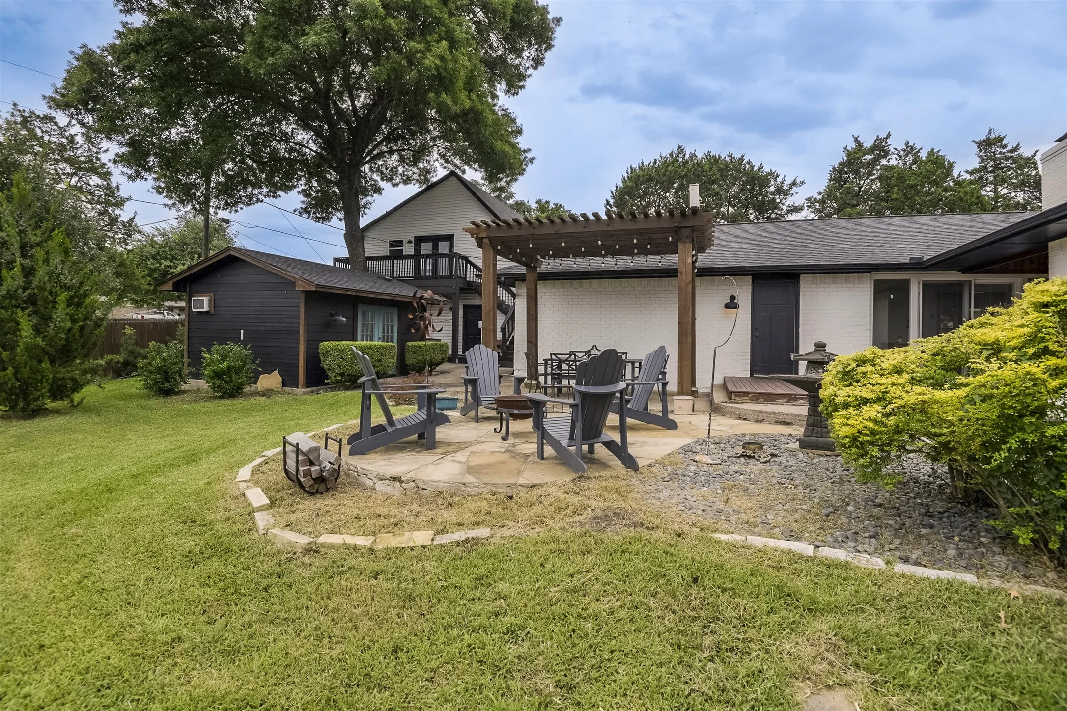 Single Family Residence For Sale in Dallas County , 510 N Clark Road, Duncanville, Texas 75116, 3 Bedroom, 3 Bathroom, 4 Garage spaces, 2,343 Sqft, built in 1977, mls#21310268, Real Estate Agent in Duncanville, Homes For Sale in Dallas county, Homes For Sale in Duncanville, Realtor in Duncanville Texas, Real Estate Brokerage Independent Realty Texas, Luminita Cordes Realtor