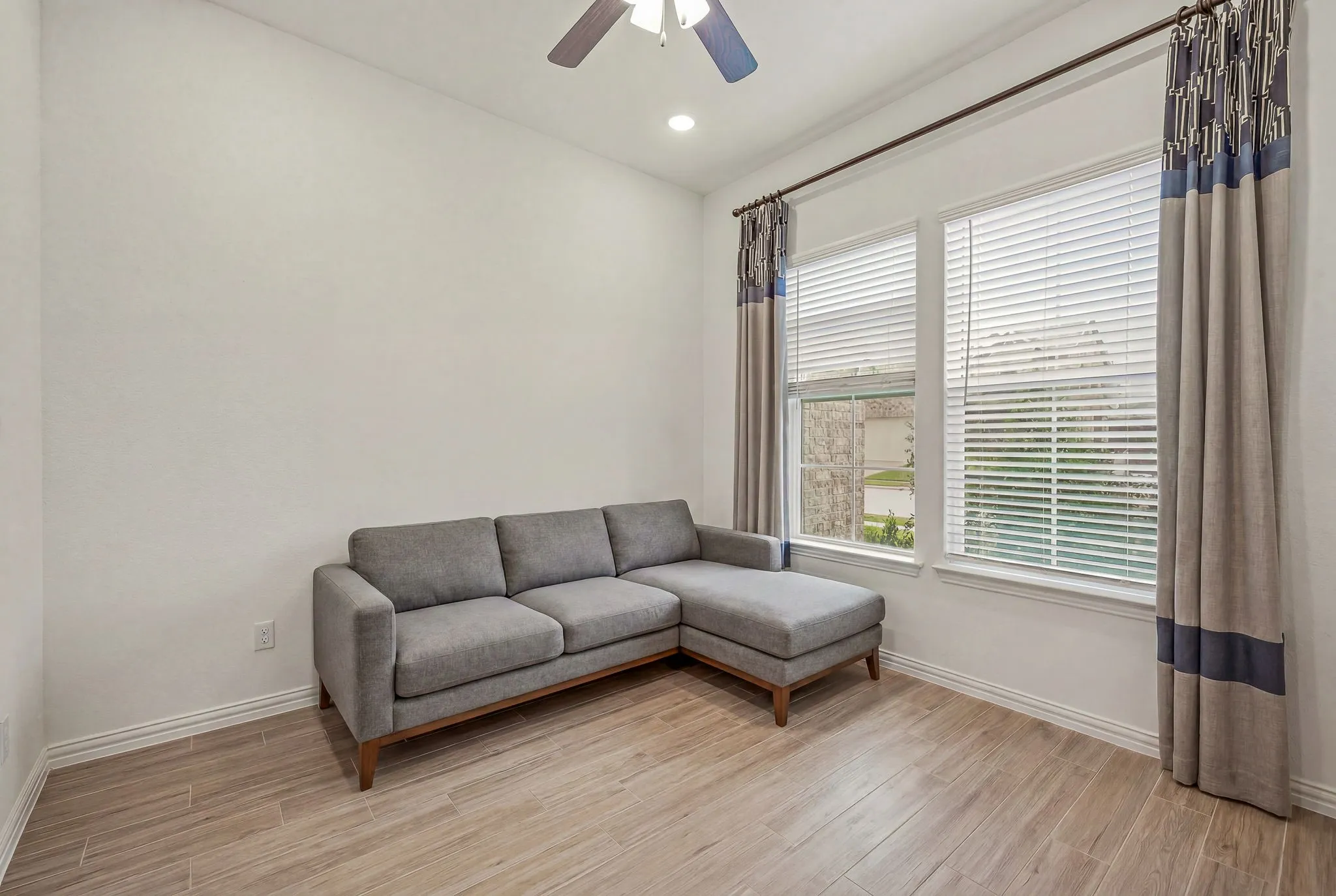 Single Family Residence For Rent in Parker County , 312 Honey Brook Lane, Aledo, Texas 76008, 4 Bedroom, 3 Bathroom, 2 Garage spaces, 2,499 Sqft, built in 2022, mls#21311459, Real Estate Agent in Aledo, Homes For Rent in Parker county, Homes For Rent in Aledo, Realtor in Aledo Texas, Real Estate Brokerage Independent Realty Texas, Luminita Cordes Realtor