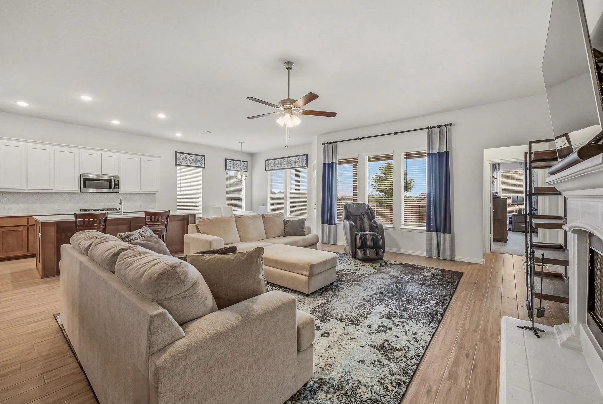 Single Family Residence For Rent in Parker County , 312 Honey Brook Lane, Aledo, Texas 76008, 4 Bedroom, 3 Bathroom, 2 Garage spaces, 2,499 Sqft, built in 2022, mls#21311459, Real Estate Agent in Aledo, Homes For Rent in Parker county, Homes For Rent in Aledo, Realtor in Aledo Texas, Real Estate Brokerage Independent Realty Texas, Luminita Cordes Realtor