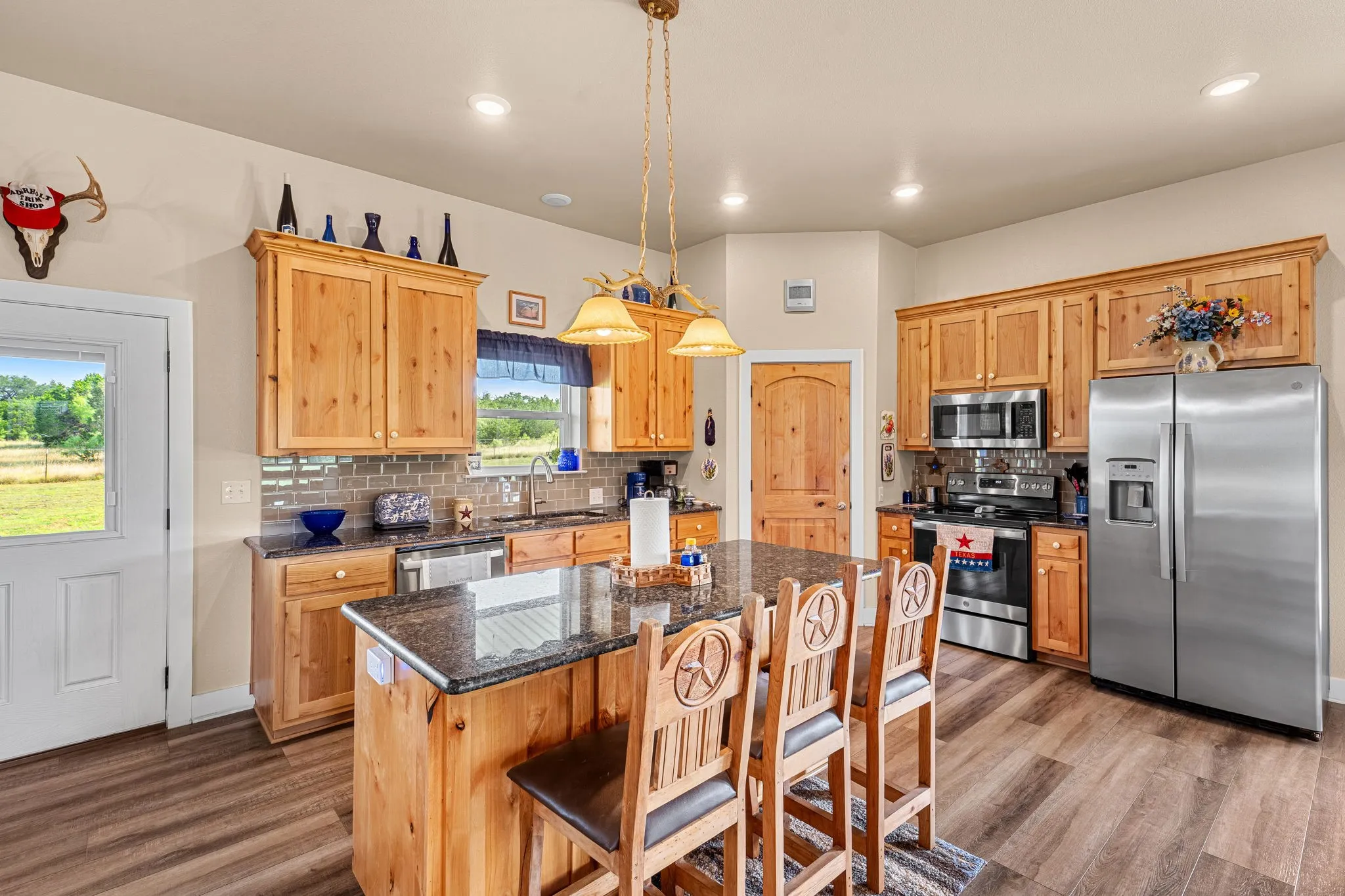 Single Family Residence For Sale in Lampasas County , 1795 County Road 2730, Lometa, Texas 76853, 3 Bedroom, 2 Bathroom, 2 Garage spaces, 1,650 Sqft, built in 2022, mls#21309994, Real Estate Agent in Lometa, Homes For Sale in Lampasas county, Homes For Sale in Lometa, Realtor in Lometa Texas, Real Estate Brokerage Independent Realty Texas, Luminita Cordes Realtor