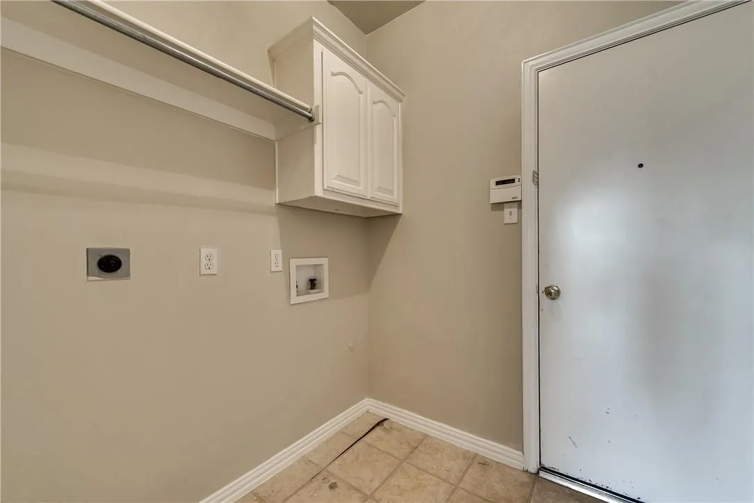 Single Family Residence For Rent in Collin County , 9428 Patagonia Lane, Plano, Texas 75025, 5 Bedroom, 4 Bathroom, 2 Garage spaces, 2,874 Sqft, built in 2001, mls#21310638, Real Estate Agent in Plano, Homes For Rent in Collin county, Homes For Rent in Plano, Realtor in Plano Texas, Real Estate Brokerage Independent Realty Texas, Luminita Cordes Realtor
