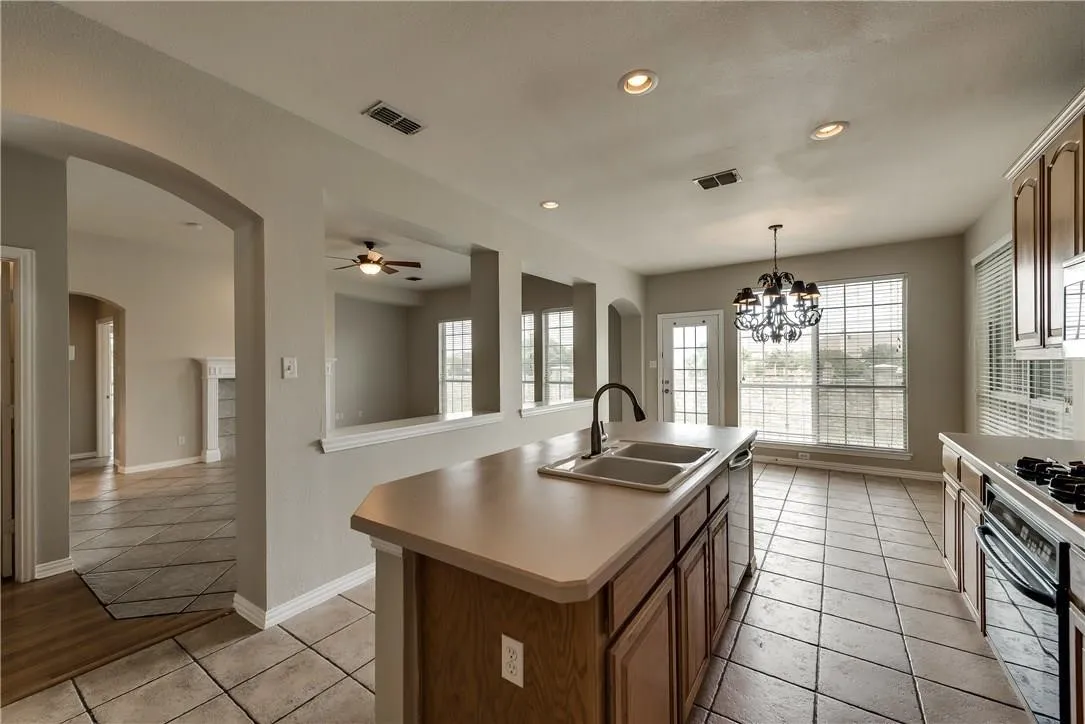 Single Family Residence For Rent in Collin County , 9428 Patagonia Lane, Plano, Texas 75025, 5 Bedroom, 4 Bathroom, 2 Garage spaces, 2,874 Sqft, built in 2001, mls#21310638, Real Estate Agent in Plano, Homes For Rent in Collin county, Homes For Rent in Plano, Realtor in Plano Texas, Real Estate Brokerage Independent Realty Texas, Luminita Cordes Realtor