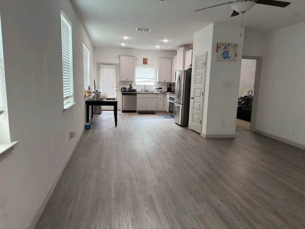 Townhouse For Sale in Denton County , 1106 Bowie Drive, Lewisville, Texas 75077, 4 Bedroom, 3 Bathroom, 2 Garage spaces, 2,107 Sqft, built in 2021, mls#21306544, Real Estate Agent in Lewisville, Homes For Sale in Denton county, Homes For Sale in Lewisville, Realtor in Lewisville Texas, Real Estate Brokerage Independent Realty Texas, Luminita Cordes Realtor