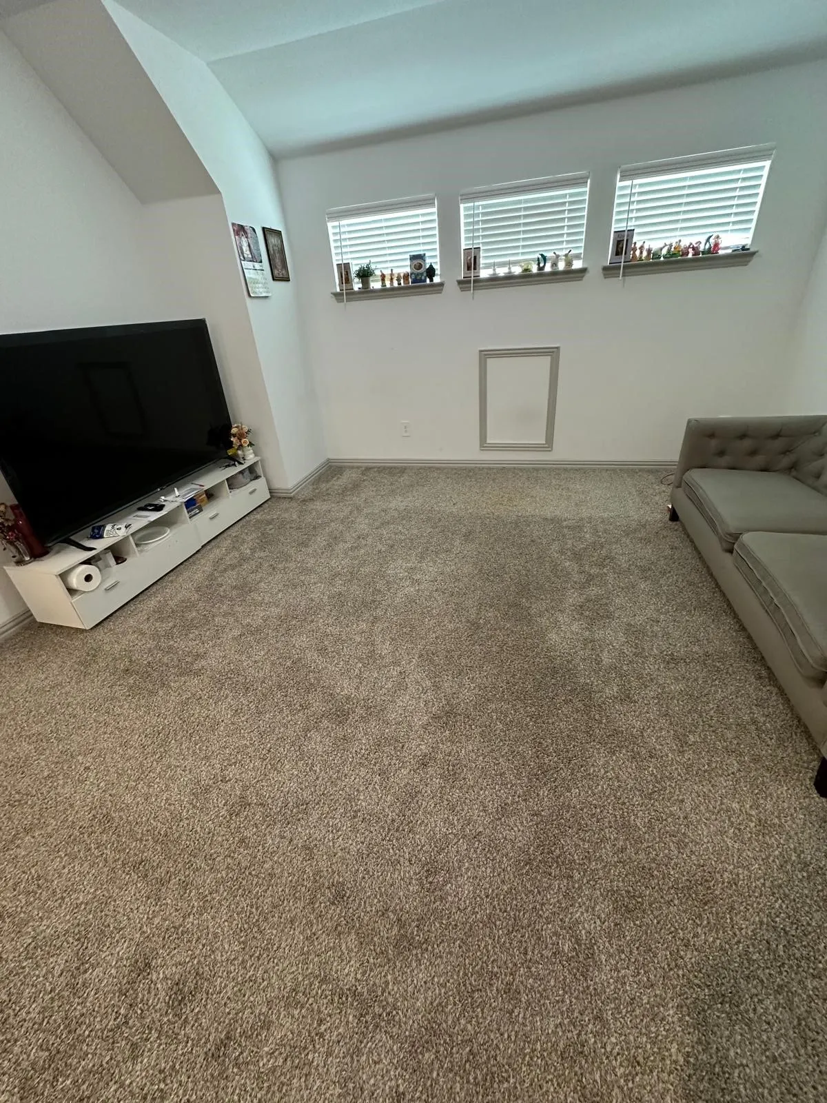 Townhouse For Sale in Denton County , 1106 Bowie Drive, Lewisville, Texas 75077, 4 Bedroom, 3 Bathroom, 2 Garage spaces, 2,107 Sqft, built in 2021, mls#21306544, Real Estate Agent in Lewisville, Homes For Sale in Denton county, Homes For Sale in Lewisville, Realtor in Lewisville Texas, Real Estate Brokerage Independent Realty Texas, Luminita Cordes Realtor