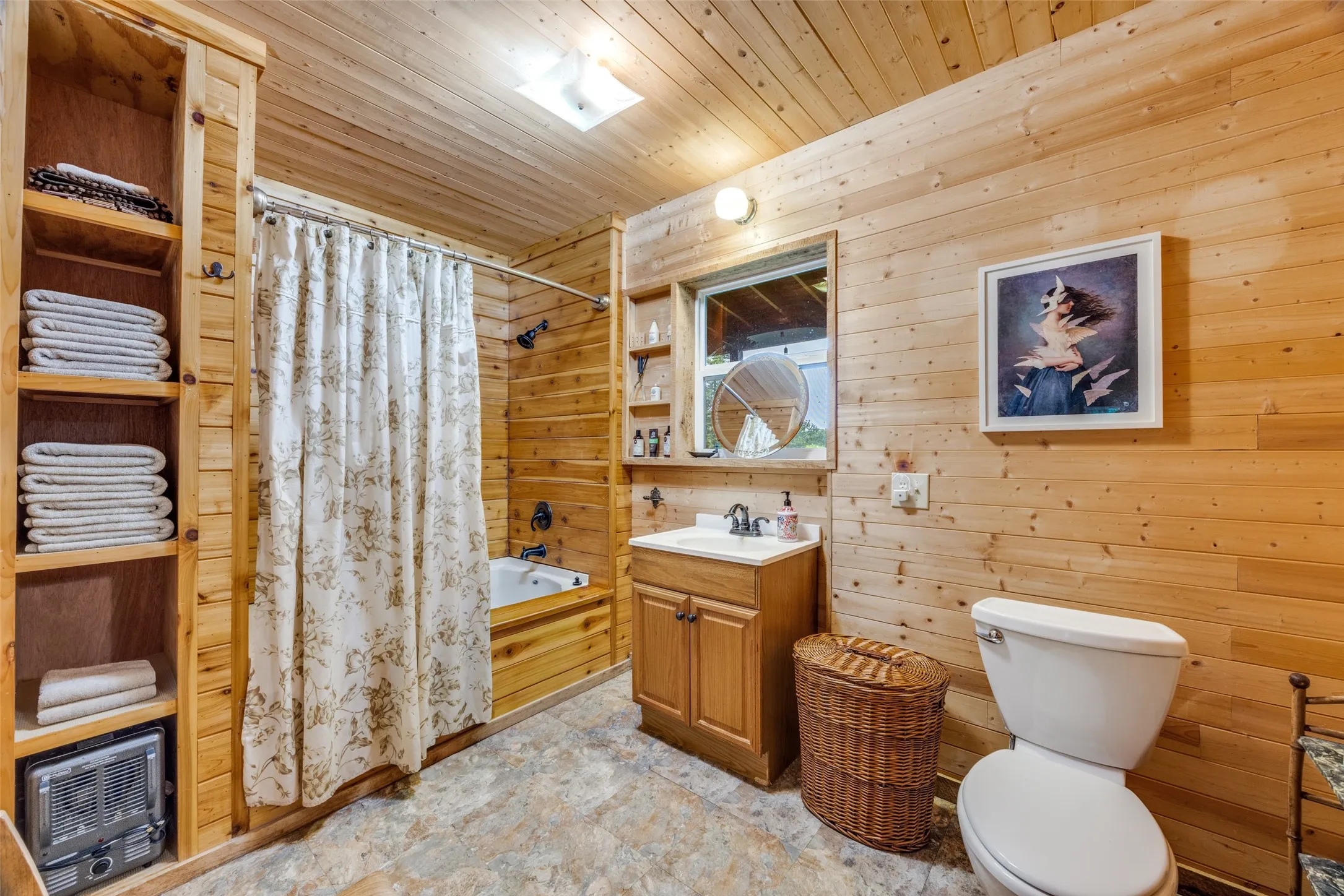 Main level Bathroom