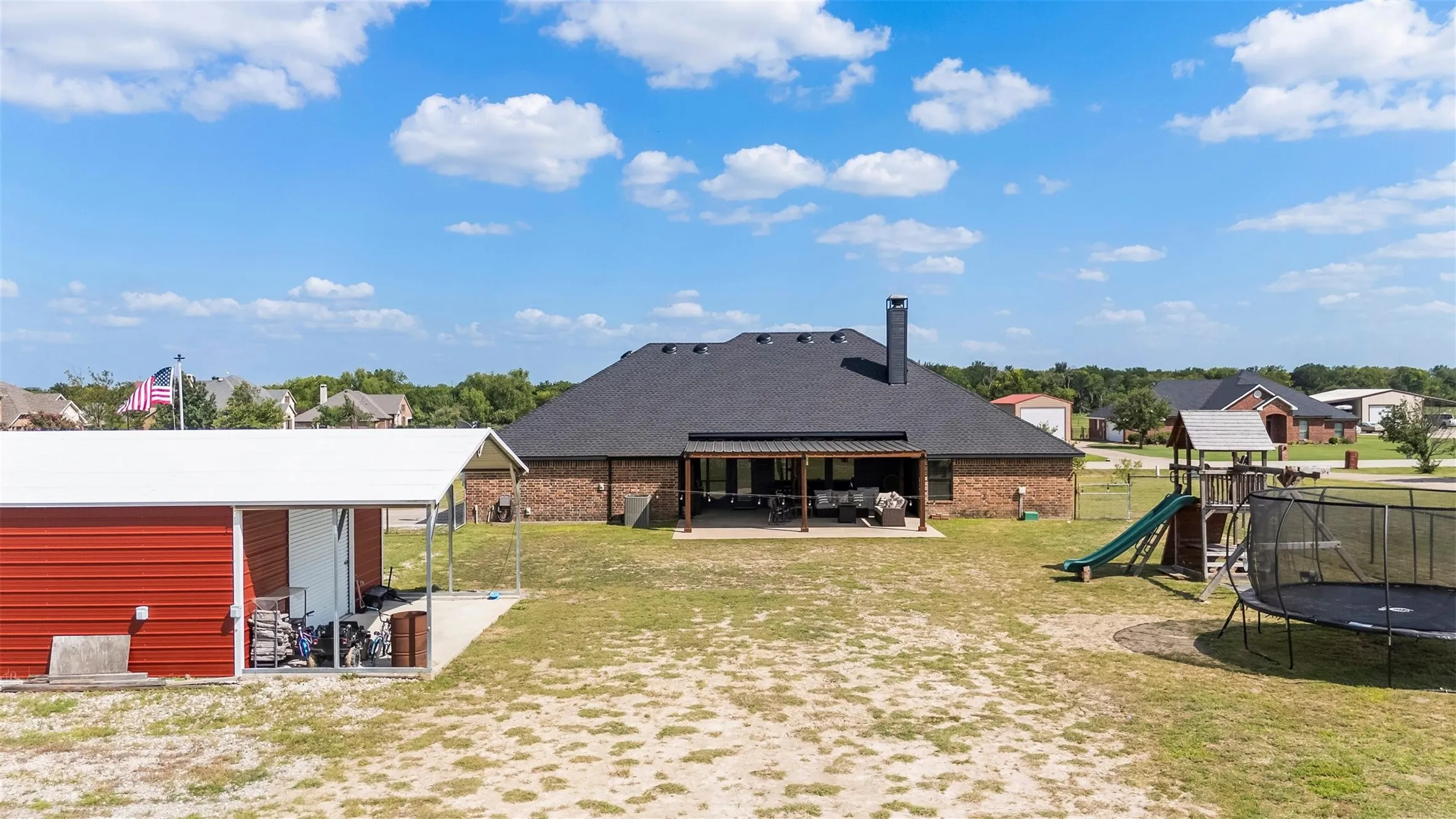 Single Family Residence For Sale in Rockwall County , 254 Mckinley Lane, Royse City, Texas 75189, 4 Bedroom, 2 Bathroom, 3 Garage spaces, 2,429 Sqft, built in 2005, mls#21311539, Real Estate Agent in Royse City, Homes For Sale in Rockwall county, Homes For Sale in Royse City, Realtor in Royse City Texas, Real Estate Brokerage Independent Realty Texas, Luminita Cordes Realtor