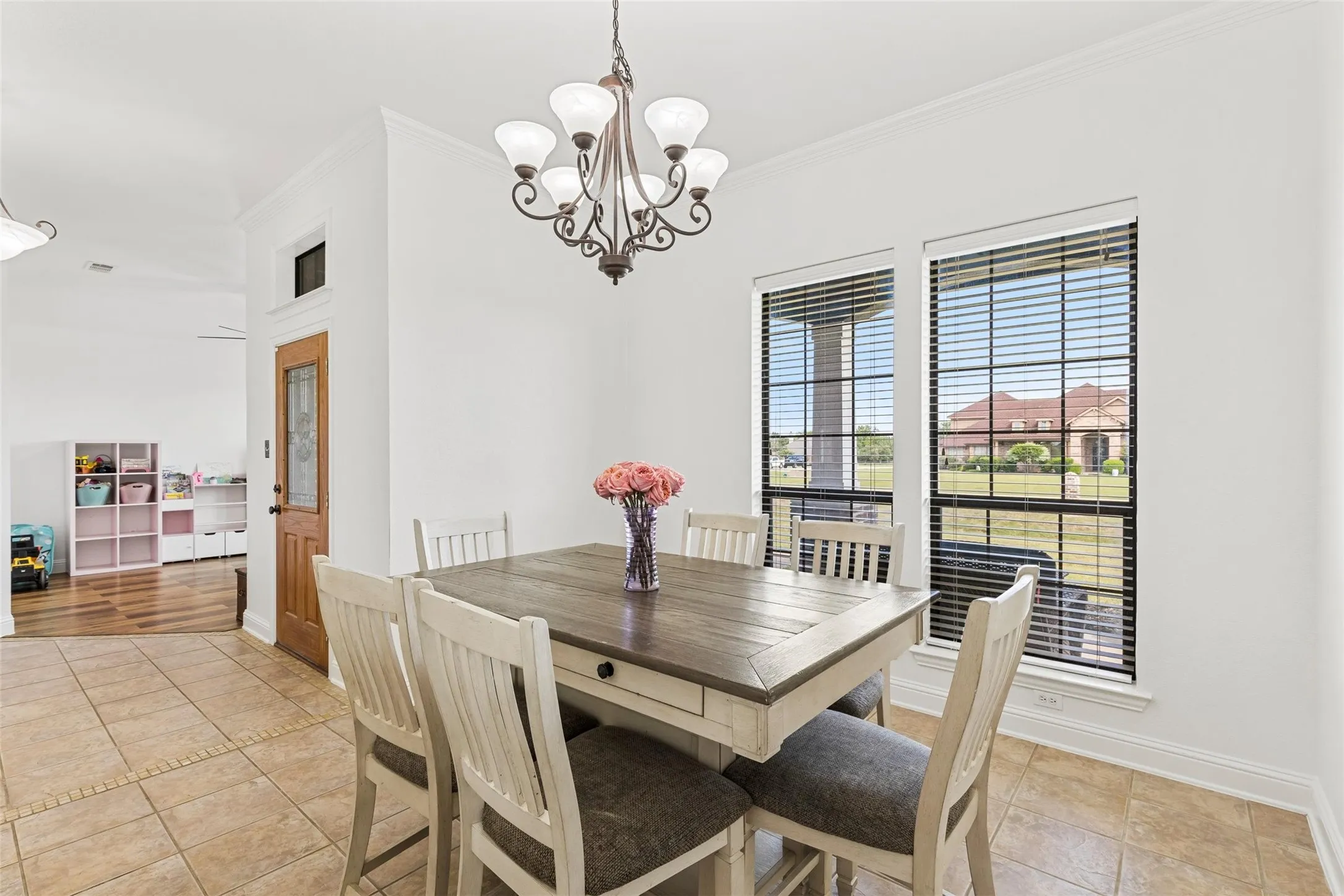 Single Family Residence For Sale in Rockwall County , 254 Mckinley Lane, Royse City, Texas 75189, 4 Bedroom, 2 Bathroom, 3 Garage spaces, 2,429 Sqft, built in 2005, mls#21311539, Real Estate Agent in Royse City, Homes For Sale in Rockwall county, Homes For Sale in Royse City, Realtor in Royse City Texas, Real Estate Brokerage Independent Realty Texas, Luminita Cordes Realtor