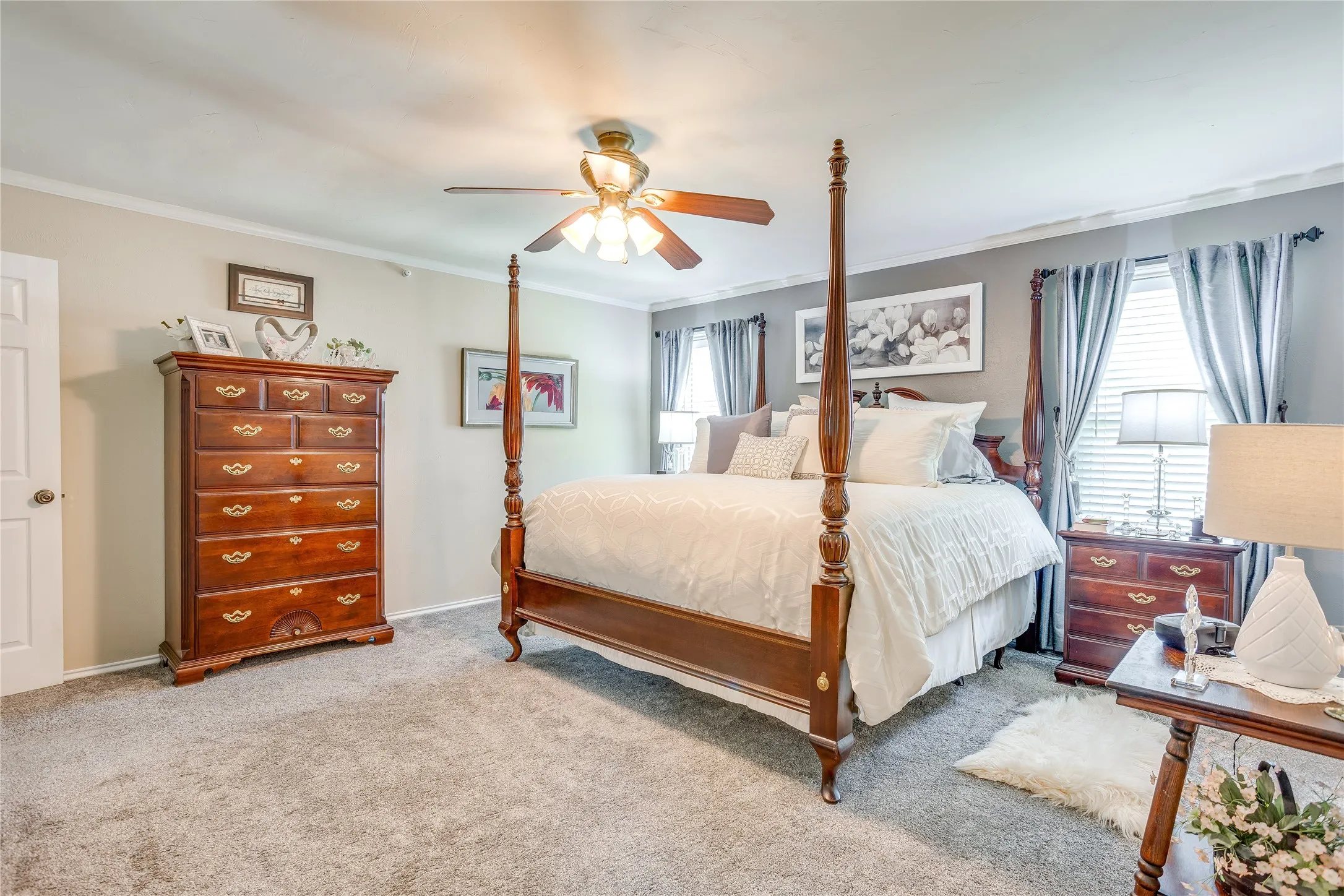 Single Family Residence For Sale in Johnson County , 922 Highland Drive, Cleburne, Texas 76033, 3 Bedroom, 2 Bathroom, 2 Garage spaces, 2,632 Sqft, built in 1977, mls#21310674, Real Estate Agent in Cleburne, Homes For Sale in Johnson county, Homes For Sale in Cleburne, Realtor in Cleburne Texas, Real Estate Brokerage Independent Realty Texas, Luminita Cordes Realtor