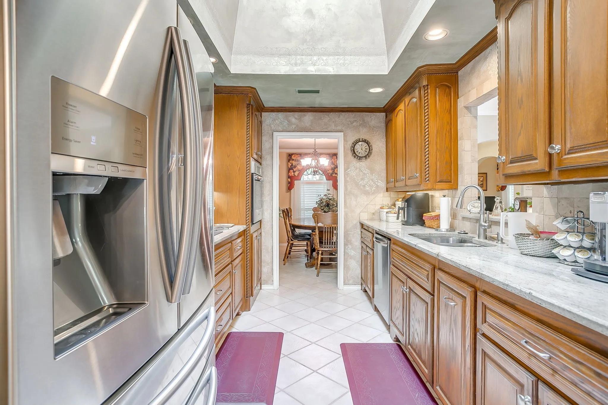 Single Family Residence For Sale in Johnson County , 922 Highland Drive, Cleburne, Texas 76033, 3 Bedroom, 2 Bathroom, 2 Garage spaces, 2,632 Sqft, built in 1977, mls#21310674, Real Estate Agent in Cleburne, Homes For Sale in Johnson county, Homes For Sale in Cleburne, Realtor in Cleburne Texas, Real Estate Brokerage Independent Realty Texas, Luminita Cordes Realtor