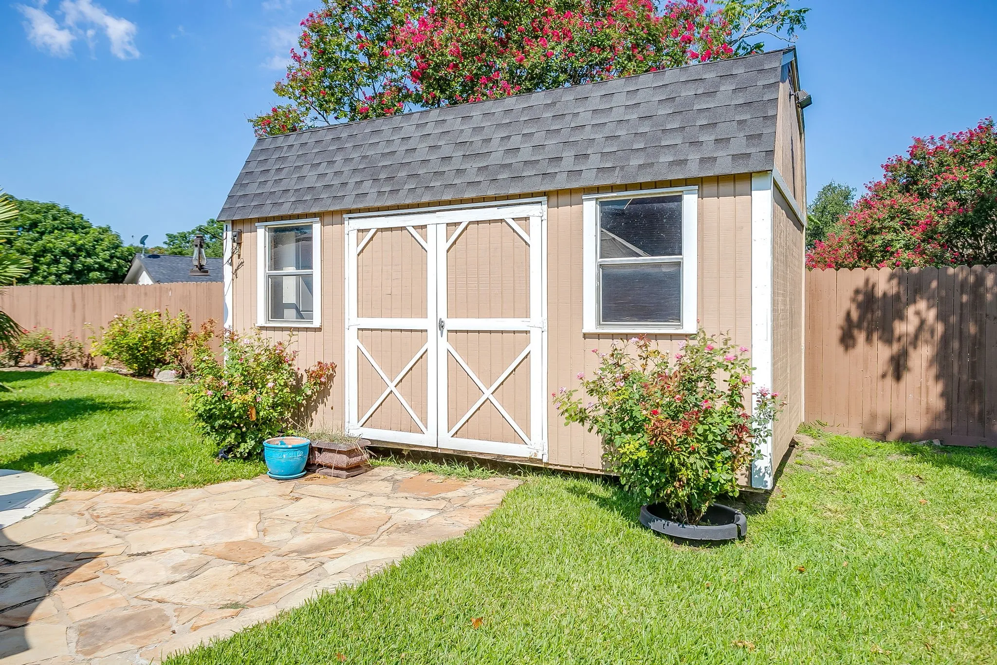 Single Family Residence For Sale in Johnson County , 922 Highland Drive, Cleburne, Texas 76033, 3 Bedroom, 2 Bathroom, 2 Garage spaces, 2,632 Sqft, built in 1977, mls#21310674, Real Estate Agent in Cleburne, Homes For Sale in Johnson county, Homes For Sale in Cleburne, Realtor in Cleburne Texas, Real Estate Brokerage Independent Realty Texas, Luminita Cordes Realtor