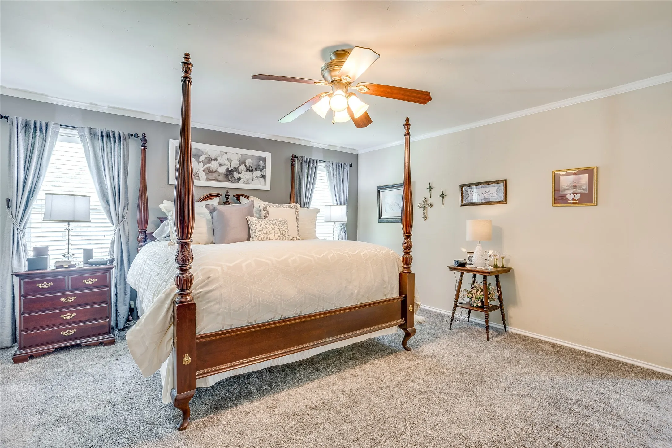 Single Family Residence For Sale in Johnson County , 922 Highland Drive, Cleburne, Texas 76033, 3 Bedroom, 2 Bathroom, 2 Garage spaces, 2,632 Sqft, built in 1977, mls#21310674, Real Estate Agent in Cleburne, Homes For Sale in Johnson county, Homes For Sale in Cleburne, Realtor in Cleburne Texas, Real Estate Brokerage Independent Realty Texas, Luminita Cordes Realtor