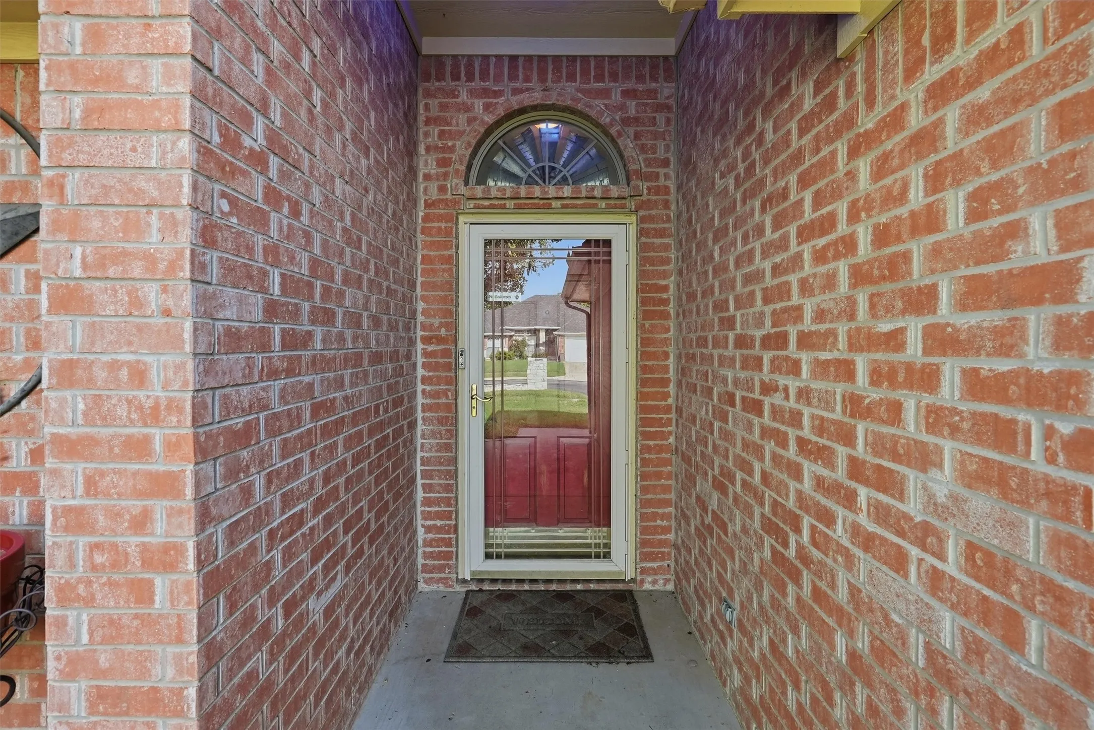 Single Family Residence For Sale in Johnson County , 708 Hillcrest Drive, Cleburne, Texas 76033, 3 Bedroom, 2 Bathroom, 2 Garage spaces, 1,362 Sqft, built in 2002, mls#21311478, Real Estate Agent in Cleburne, Homes For Sale in Johnson county, Homes For Sale in Cleburne, Realtor in Cleburne Texas, Real Estate Brokerage Independent Realty Texas, Luminita Cordes Realtor