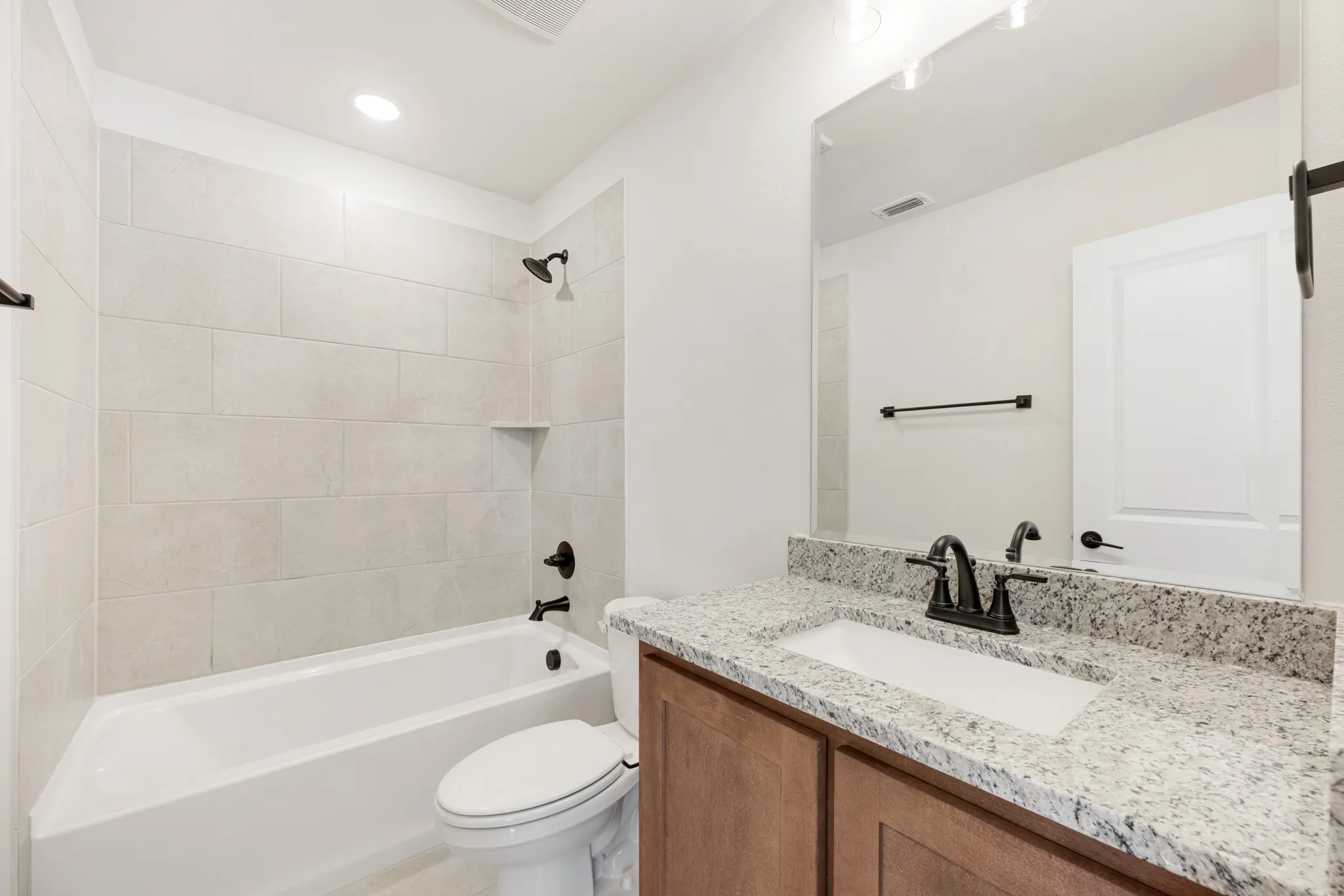 Single Family Residence For Sale in Collin County , 806 Alder Drive, Lavon, Texas 75166, 4 Bedroom, 3 Bathroom, 2 Garage spaces, 2,454 Sqft, built in 2026, mls#21311647, Real Estate Agent in Lavon, Homes For Sale in Collin county, Homes For Sale in Lavon, Realtor in Lavon Texas, Real Estate Brokerage Independent Realty Texas, Luminita Cordes Realtor