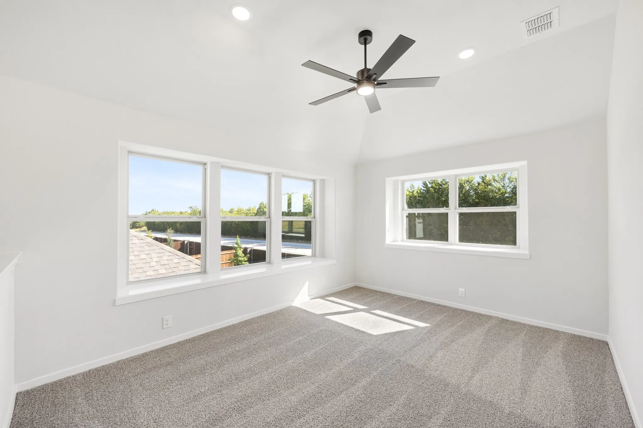 Single Family Residence For Sale in Collin County , 806 Alder Drive, Lavon, Texas 75166, 4 Bedroom, 3 Bathroom, 2 Garage spaces, 2,454 Sqft, built in 2026, mls#21311647, Real Estate Agent in Lavon, Homes For Sale in Collin county, Homes For Sale in Lavon, Realtor in Lavon Texas, Real Estate Brokerage Independent Realty Texas, Luminita Cordes Realtor