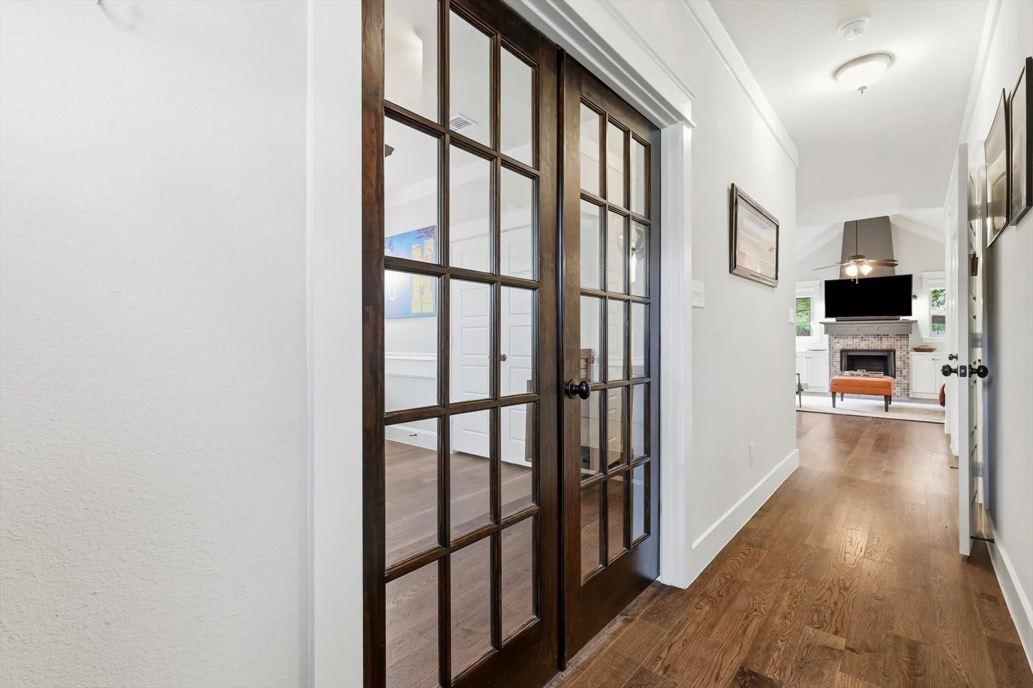 Single Family Residence For Sale in Collin County , 1302 Lela Street, Mc Kinney, Texas 75069, 3 Bedroom, 3 Bathroom, 2 Garage spaces, 2,178 Sqft, built in 2018, mls#21310612, Real Estate Agent in Mc Kinney, Homes For Sale in Collin county, Homes For Sale in Mc Kinney, Realtor in Mc Kinney Texas, Real Estate Brokerage Independent Realty Texas, Luminita Cordes Realtor