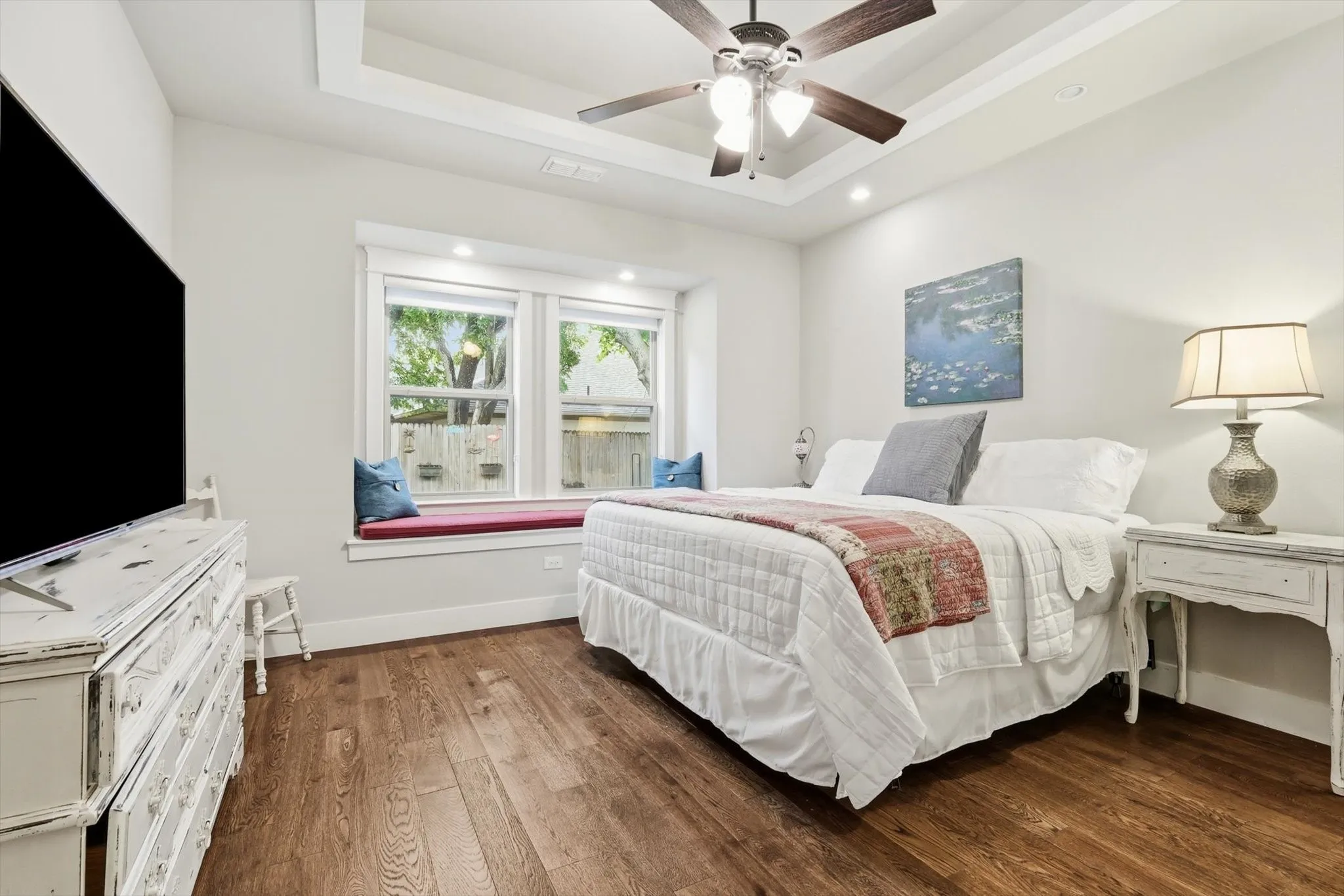 Single Family Residence For Sale in Collin County , 1302 Lela Street, Mc Kinney, Texas 75069, 3 Bedroom, 3 Bathroom, 2 Garage spaces, 2,178 Sqft, built in 2018, mls#21310612, Real Estate Agent in Mc Kinney, Homes For Sale in Collin county, Homes For Sale in Mc Kinney, Realtor in Mc Kinney Texas, Real Estate Brokerage Independent Realty Texas, Luminita Cordes Realtor