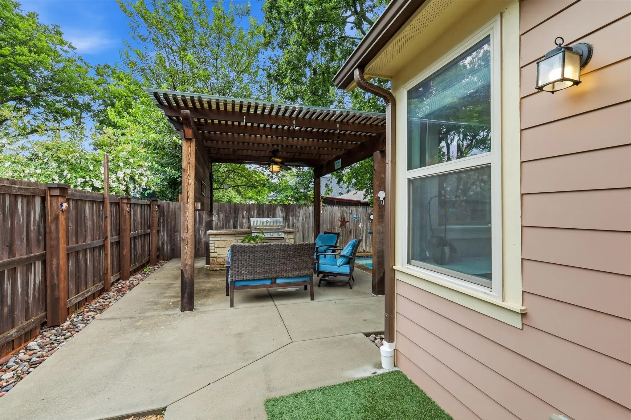 Single Family Residence For Sale in Collin County , 1302 Lela Street, Mc Kinney, Texas 75069, 3 Bedroom, 3 Bathroom, 2 Garage spaces, 2,178 Sqft, built in 2018, mls#21310612, Real Estate Agent in Mc Kinney, Homes For Sale in Collin county, Homes For Sale in Mc Kinney, Realtor in Mc Kinney Texas, Real Estate Brokerage Independent Realty Texas, Luminita Cordes Realtor