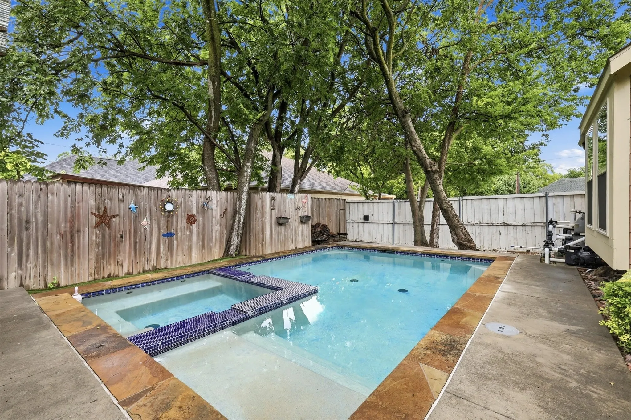 Single Family Residence For Sale in Collin County , 1302 Lela Street, Mc Kinney, Texas 75069, 3 Bedroom, 3 Bathroom, 2 Garage spaces, 2,178 Sqft, built in 2018, mls#21310612, Real Estate Agent in Mc Kinney, Homes For Sale in Collin county, Homes For Sale in Mc Kinney, Realtor in Mc Kinney Texas, Real Estate Brokerage Independent Realty Texas, Luminita Cordes Realtor