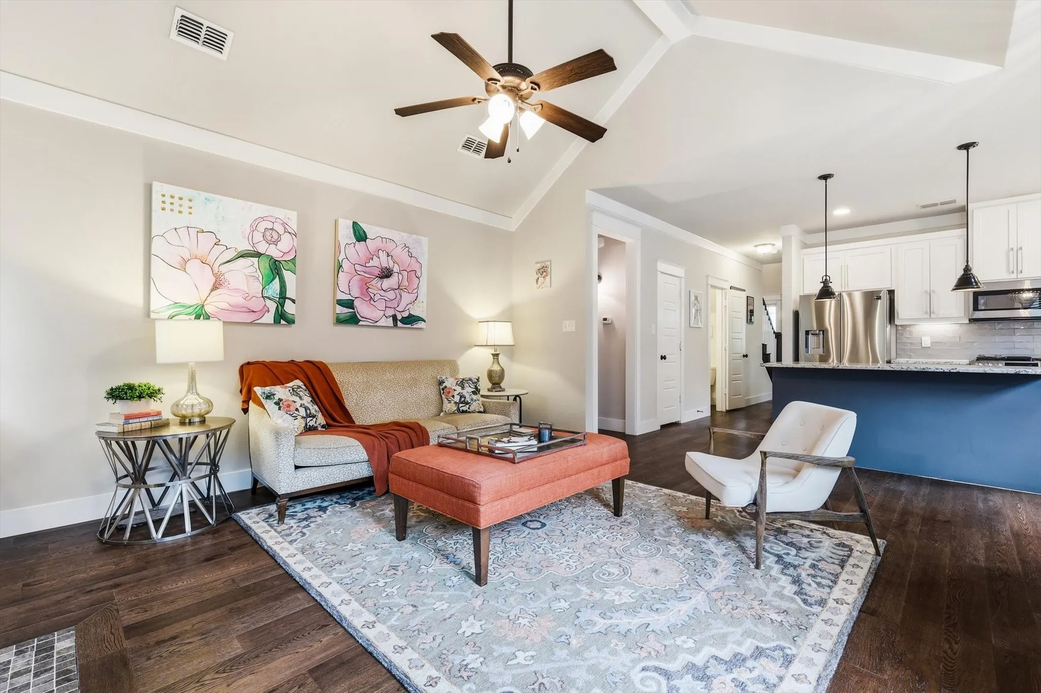 Single Family Residence For Sale in Collin County , 1302 Lela Street, Mc Kinney, Texas 75069, 3 Bedroom, 3 Bathroom, 2 Garage spaces, 2,178 Sqft, built in 2018, mls#21310612, Real Estate Agent in Mc Kinney, Homes For Sale in Collin county, Homes For Sale in Mc Kinney, Realtor in Mc Kinney Texas, Real Estate Brokerage Independent Realty Texas, Luminita Cordes Realtor