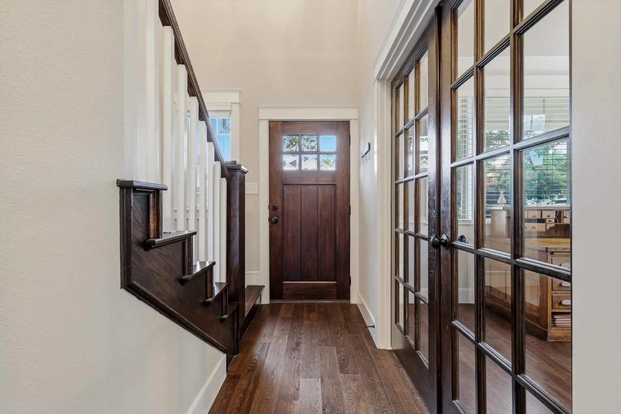 Single Family Residence For Sale in Collin County , 1302 Lela Street, Mc Kinney, Texas 75069, 3 Bedroom, 3 Bathroom, 2 Garage spaces, 2,178 Sqft, built in 2018, mls#21310612, Real Estate Agent in Mc Kinney, Homes For Sale in Collin county, Homes For Sale in Mc Kinney, Realtor in Mc Kinney Texas, Real Estate Brokerage Independent Realty Texas, Luminita Cordes Realtor