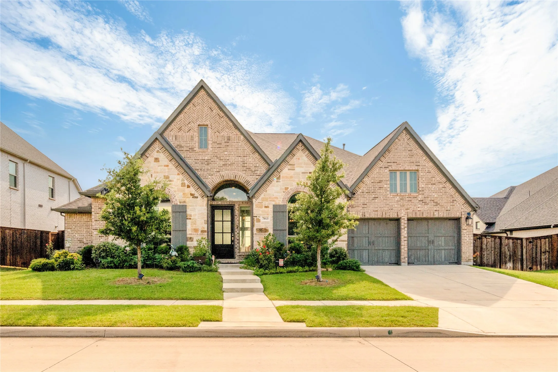 Single Family Residence For Sale in Denton County , 7013 Salmon Springs Drive, Argyle, Texas 76226, 4 Bedroom, 4 Bathroom, 3 Garage spaces, 3,746 Sqft, built in 2021, mls#21296276, Real Estate Agent in Argyle, Homes For Sale in Denton county, Homes For Sale in Argyle, Realtor in Argyle Texas, Real Estate Brokerage Independent Realty Texas, Luminita Cordes Realtor