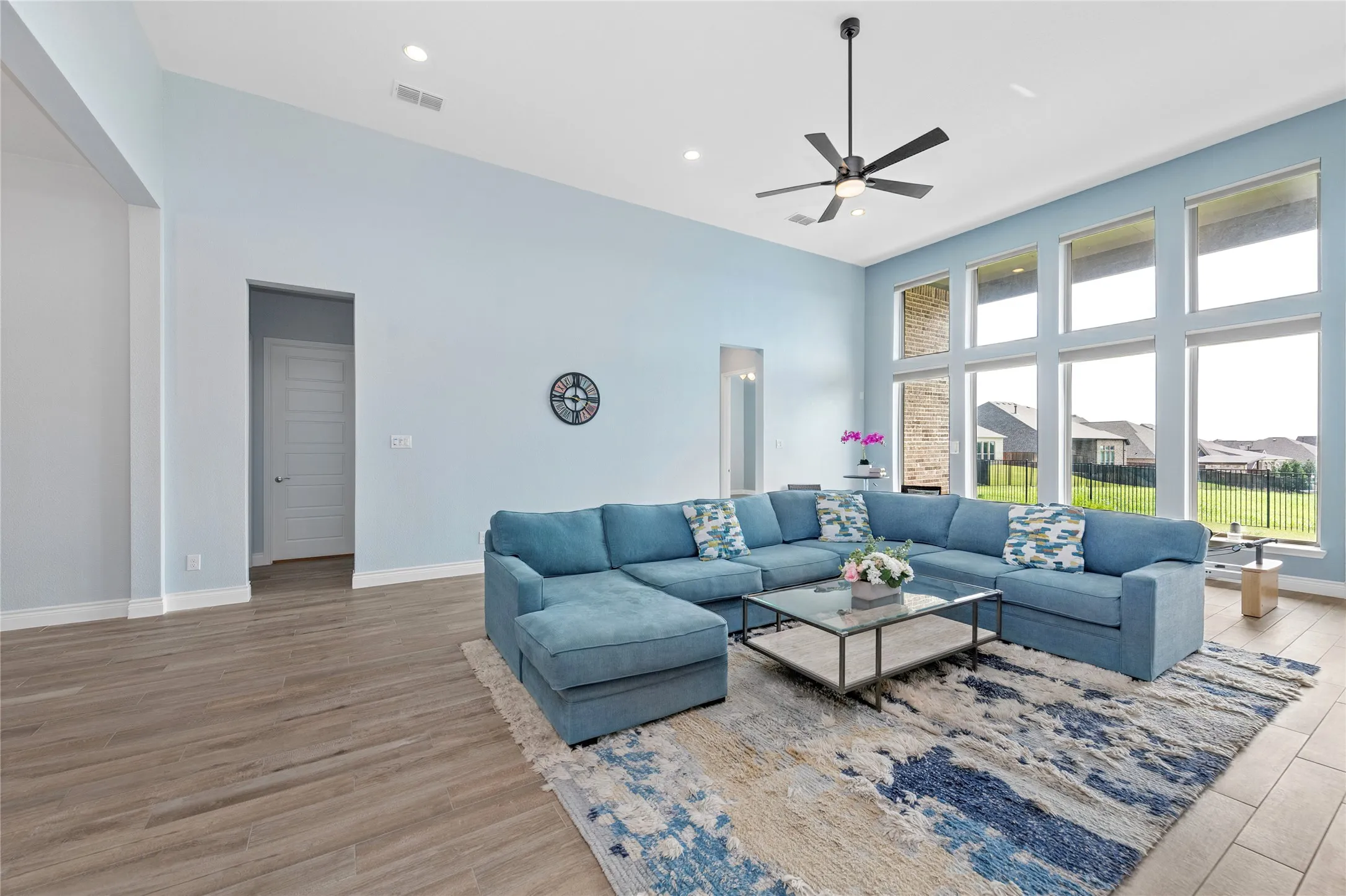 Single Family Residence For Sale in Denton County , 7013 Salmon Springs Drive, Argyle, Texas 76226, 4 Bedroom, 4 Bathroom, 3 Garage spaces, 3,746 Sqft, built in 2021, mls#21296276, Real Estate Agent in Argyle, Homes For Sale in Denton county, Homes For Sale in Argyle, Realtor in Argyle Texas, Real Estate Brokerage Independent Realty Texas, Luminita Cordes Realtor