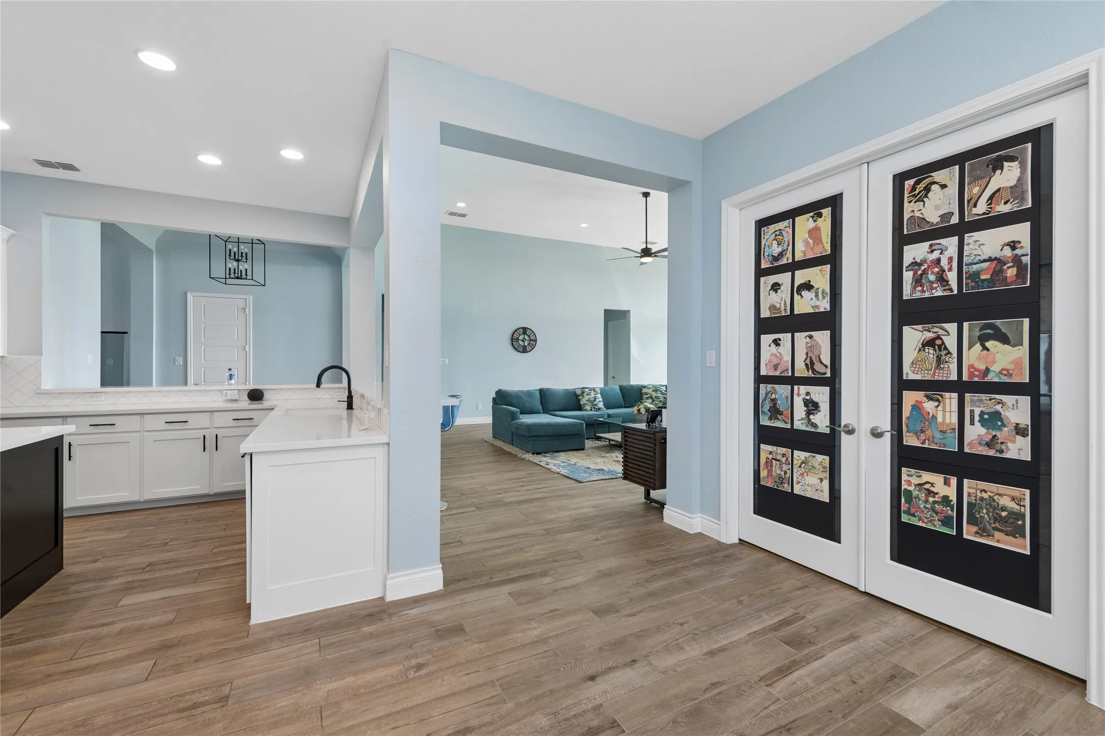 Single Family Residence For Sale in Denton County , 7013 Salmon Springs Drive, Argyle, Texas 76226, 4 Bedroom, 4 Bathroom, 3 Garage spaces, 3,746 Sqft, built in 2021, mls#21296276, Real Estate Agent in Argyle, Homes For Sale in Denton county, Homes For Sale in Argyle, Realtor in Argyle Texas, Real Estate Brokerage Independent Realty Texas, Luminita Cordes Realtor