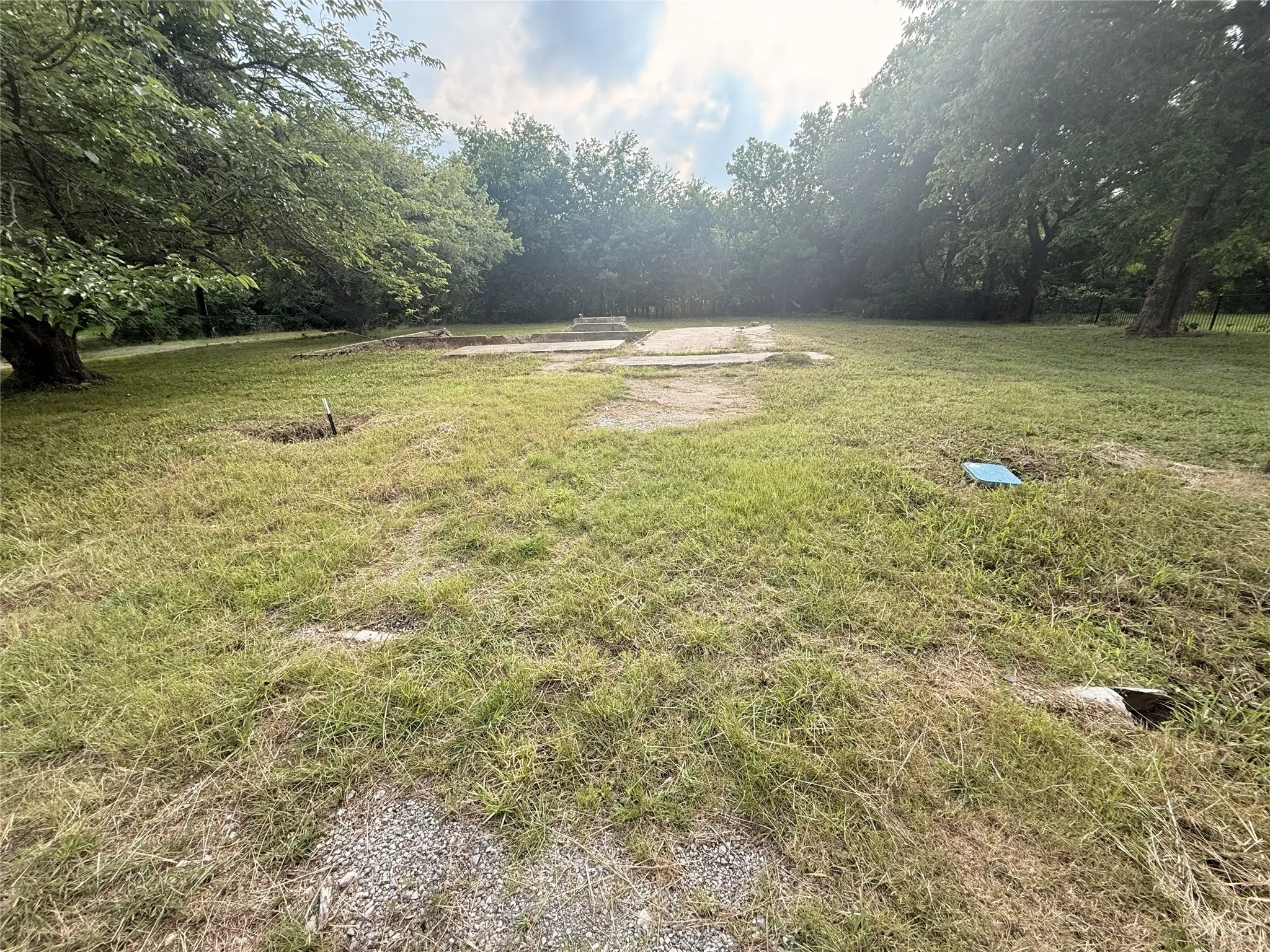 Improved Land For Sale in Grayson County , 502 N Denison Street, Bells, Texas 75414, 0, 0, Garage spaces, 0 Sqft, built in 0, mls#21311594, Real Estate Agent in Bells, Homes For Sale in Grayson county, Homes For Sale in Bells, Realtor in Bells Texas, Real Estate Brokerage Independent Realty Texas, Luminita Cordes Realtor