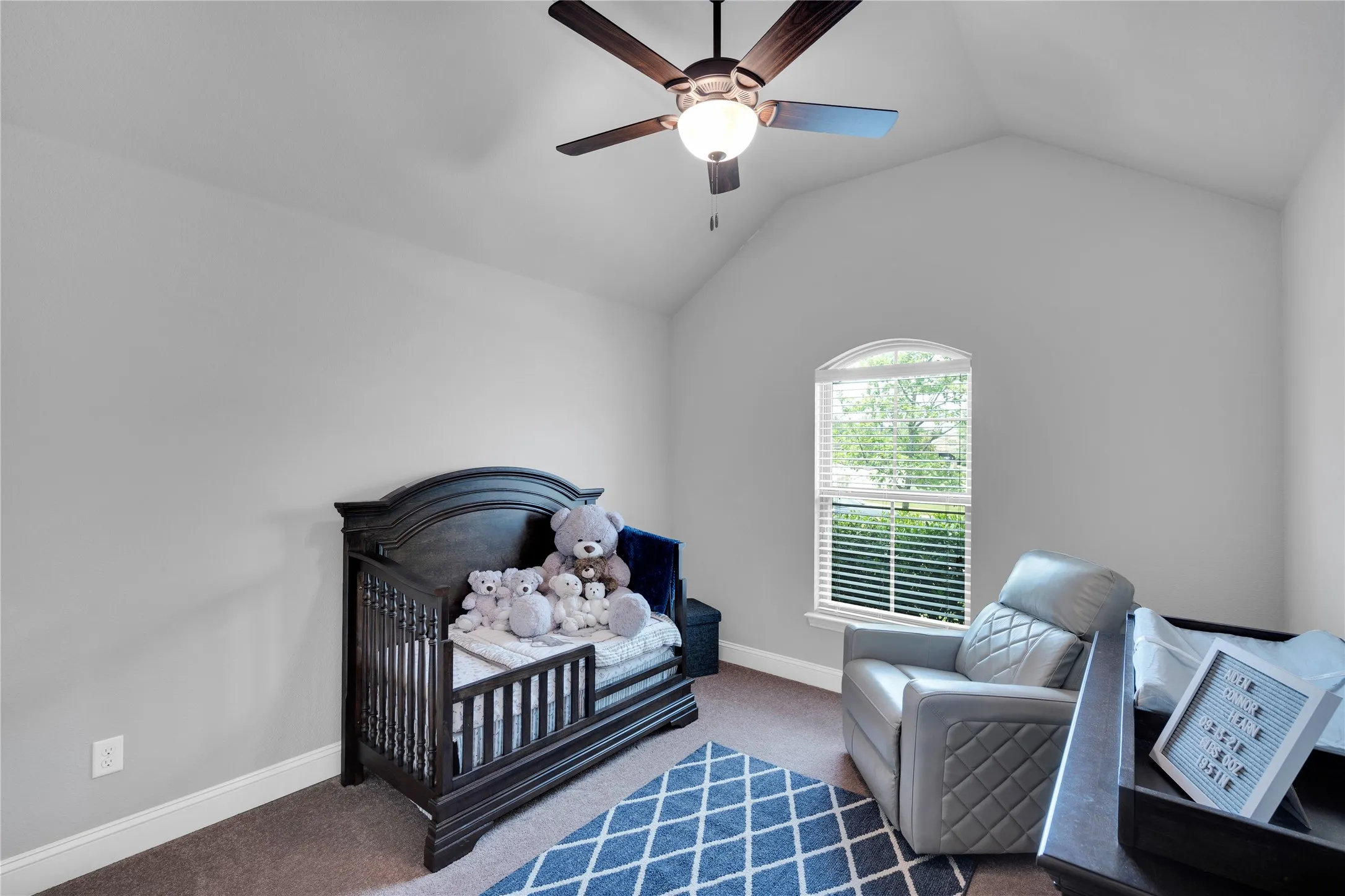 Single Family Residence For Sale in Ellis County , 3226 Paisley Drive, Midlothian, Texas 76065, 4 Bedrooms, 2 Bathrooms, 2 Garage spaces, 2,225 Sqft, built in 2016, Price $414,900, mls#21310896, Real Estate Agent in Midlothian, Homes For Sale in Ellis county, Homes For Sale in Midlothian, Realtor in Midlothian Texas, Real Estate Brokerage Independent Realty Texas, Luminita Cordes Realtor