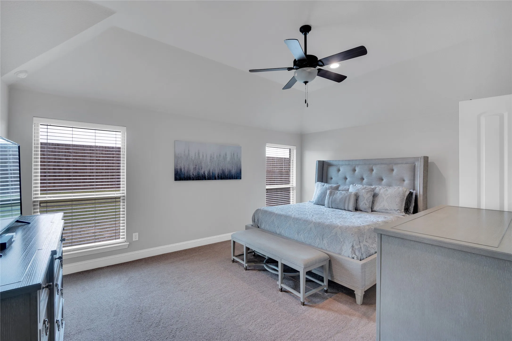Single Family Residence For Sale in Ellis County , 3226 Paisley Drive, Midlothian, Texas 76065, 4 Bedrooms, 2 Bathrooms, 2 Garage spaces, 2,225 Sqft, built in 2016, Price $414,900, mls#21310896, Real Estate Agent in Midlothian, Homes For Sale in Ellis county, Homes For Sale in Midlothian, Realtor in Midlothian Texas, Real Estate Brokerage Independent Realty Texas, Luminita Cordes Realtor