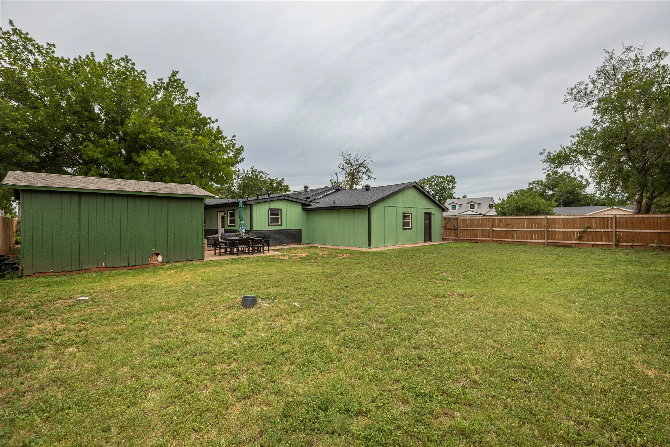 Single Family Residence For Rent in Taylor County , 2601 N Willis Street, Abilene, Texas 79603, 4 Bedroom, 3 Bathroom, Garage spaces, 2,678 Sqft, built in 1970, mls#21311698, Real Estate Agent in Abilene, Homes For Rent in Taylor county, Homes For Rent in Abilene, Realtor in Abilene Texas, Real Estate Brokerage Independent Realty Texas, Luminita Cordes Realtor