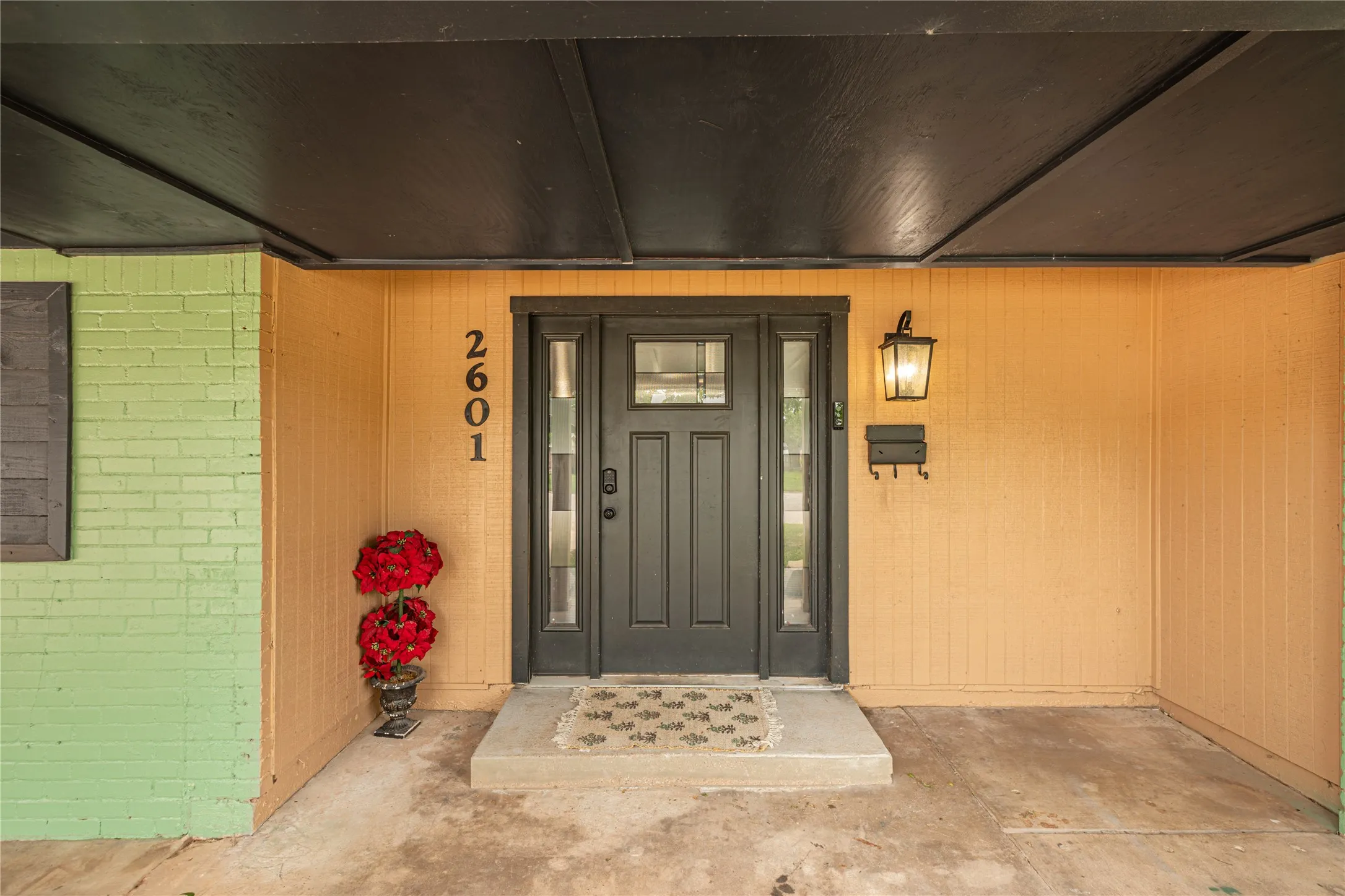 Single Family Residence For Rent in Taylor County , 2601 N Willis Street, Abilene, Texas 79603, 4 Bedroom, 3 Bathroom, Garage spaces, 2,678 Sqft, built in 1970, mls#21311698, Real Estate Agent in Abilene, Homes For Rent in Taylor county, Homes For Rent in Abilene, Realtor in Abilene Texas, Real Estate Brokerage Independent Realty Texas, Luminita Cordes Realtor