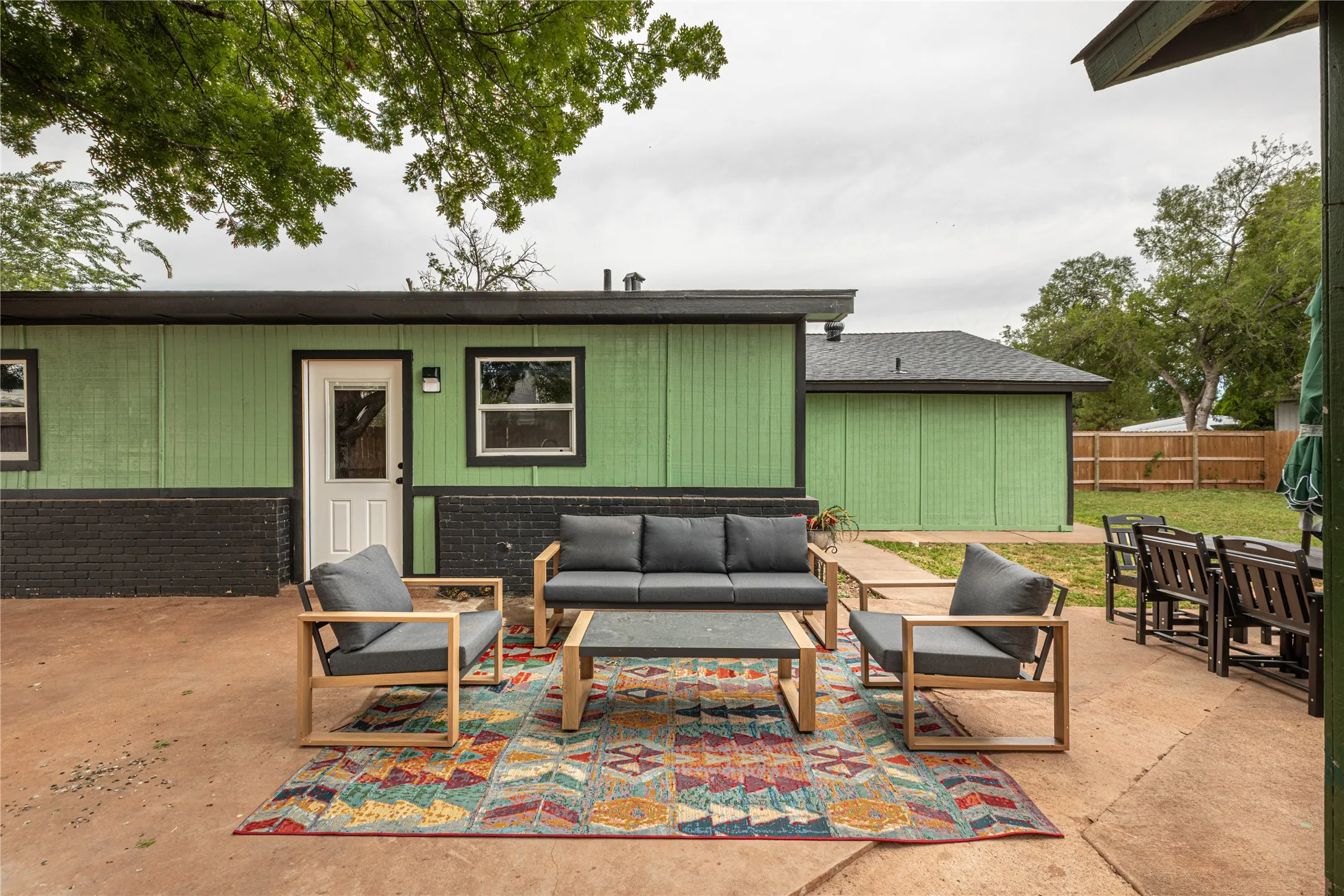 Single Family Residence For Rent in Taylor County , 2601 N Willis Street, Abilene, Texas 79603, 4 Bedroom, 3 Bathroom, Garage spaces, 2,678 Sqft, built in 1970, mls#21311698, Real Estate Agent in Abilene, Homes For Rent in Taylor county, Homes For Rent in Abilene, Realtor in Abilene Texas, Real Estate Brokerage Independent Realty Texas, Luminita Cordes Realtor