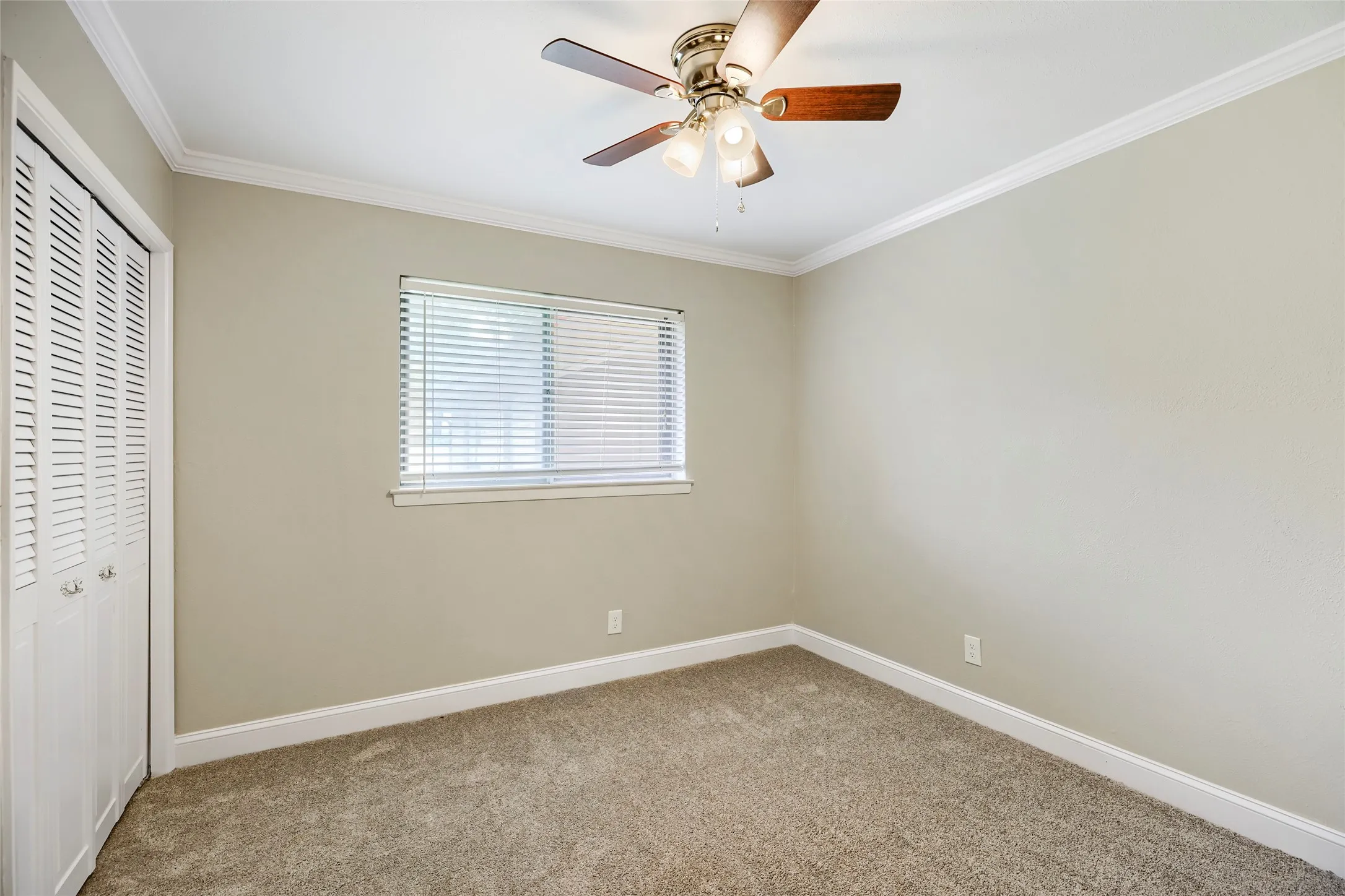 Single Family Residence For Sale in Dallas County , 8631 Charing Cross Lane, Dallas, Texas 75238, 4 Bedroom, 3 Bathroom, 2 Garage spaces, 2,066 Sqft, built in 1967, mls#21178844, Real Estate Agent in Dallas, Homes For Sale in Dallas county, Homes For Sale in Dallas, Realtor in Dallas Texas, Real Estate Brokerage Independent Realty Texas, Luminita Cordes Realtor