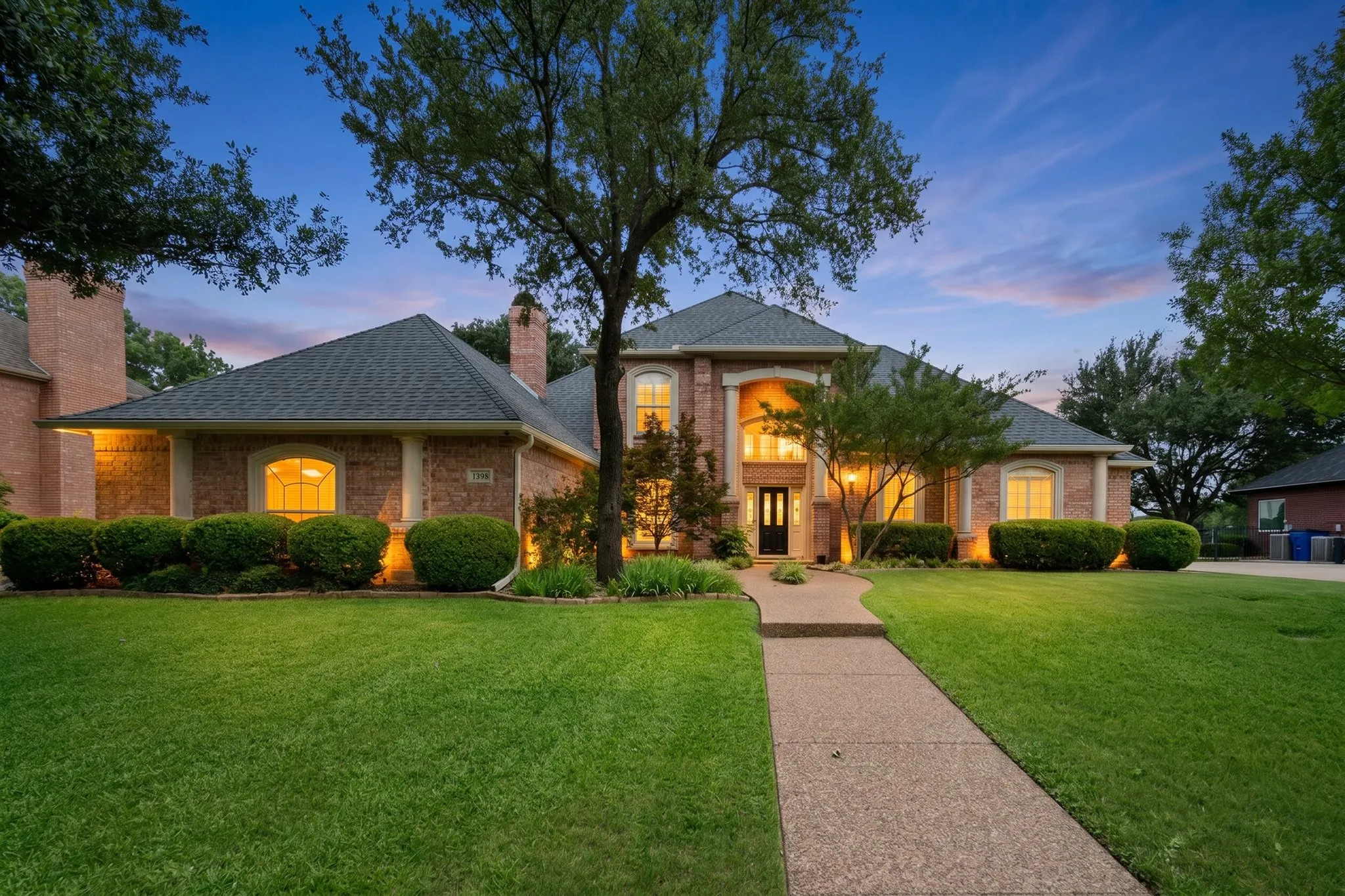 Single Family Residence For Sale in Tarrant County , 1398 Fairhaven Drive, Mansfield, Texas 76063, 4 Bedroom, 3 Bathroom, 2 Garage spaces, 3,050 Sqft, built in 1992, mls#21296602, Real Estate Agent in Mansfield, Homes For Sale in Tarrant county, Homes For Sale in Mansfield, Realtor in Mansfield Texas, Real Estate Brokerage Independent Realty Texas, Luminita Cordes Realtor