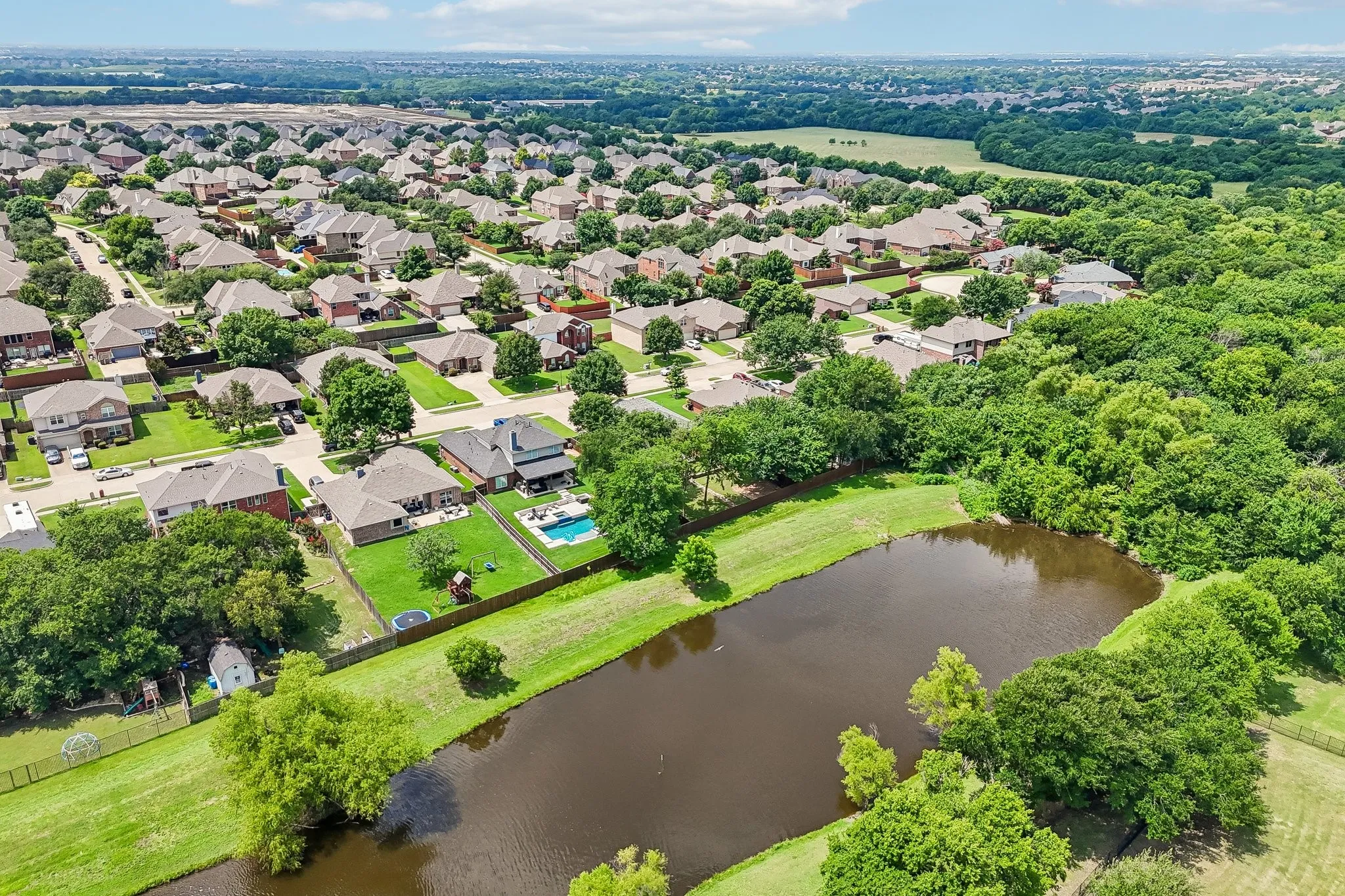 Single Family Residence For Sale in Collin County , 1711 Rushing Way, Wylie, Texas 75098, 3 Bedroom, 2 Bathroom, 2 Garage spaces, 1,869 Sqft, built in 2003, Price $379,000, mls#21288737, Real Estate Agent in Wylie, Homes For Sale in Collin county, Homes For Sale in Wylie, Realtor in Wylie Texas, Real Estate Brokerage Independent Realty Texas, Luminita Cordes Realtor