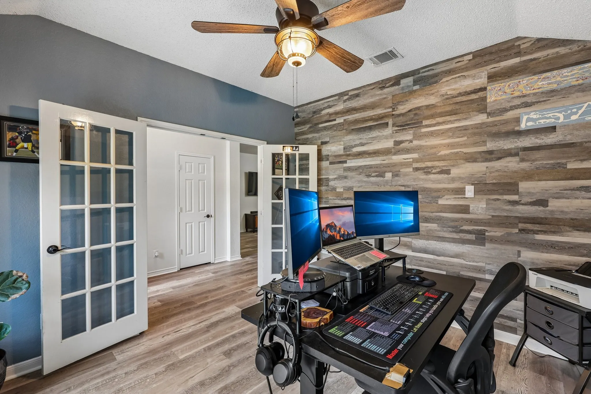 Single Family Residence For Sale in Collin County , 1711 Rushing Way, Wylie, Texas 75098, 3 Bedroom, 2 Bathroom, 2 Garage spaces, 1,869 Sqft, built in 2003, Price $379,000, mls#21288737, Real Estate Agent in Wylie, Homes For Sale in Collin county, Homes For Sale in Wylie, Realtor in Wylie Texas, Real Estate Brokerage Independent Realty Texas, Luminita Cordes Realtor