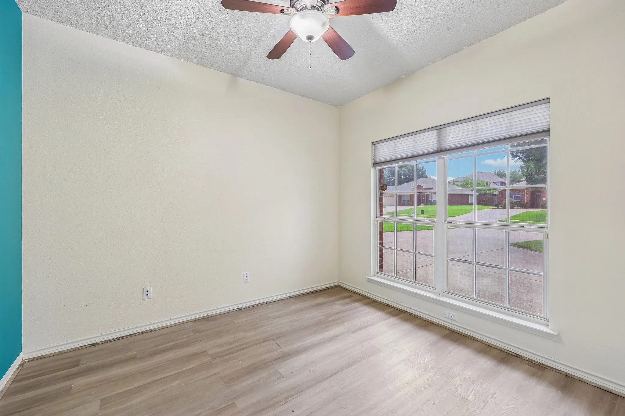 Single Family Residence For Sale in Collin County , 1711 Rushing Way, Wylie, Texas 75098, 3 Bedroom, 2 Bathroom, 2 Garage spaces, 1,869 Sqft, built in 2003, Price $379,000, mls#21288737, Real Estate Agent in Wylie, Homes For Sale in Collin county, Homes For Sale in Wylie, Realtor in Wylie Texas, Real Estate Brokerage Independent Realty Texas, Luminita Cordes Realtor
