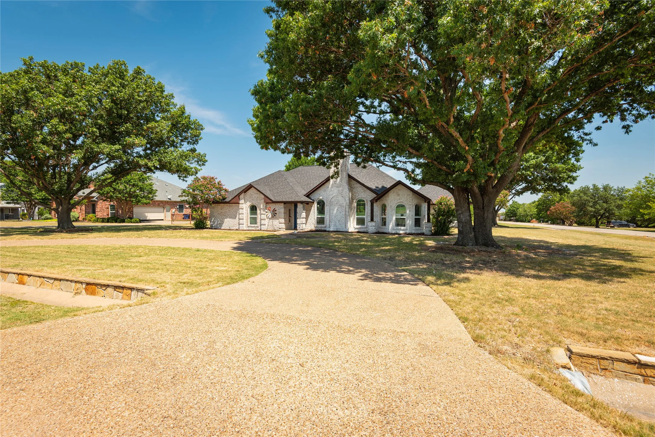 Single Family Residence For Sale in Collin County , 14205 Red Wood Circle N, Frisco, Texas 75071, 4 Bedroom, 3 Bathroom, 3 Garage spaces, 2,218 Sqft, built in 1990, mls#21311721, Real Estate Agent in Frisco, Homes For Sale in Collin county, Homes For Sale in Frisco, Realtor in Frisco Texas, Real Estate Brokerage Independent Realty Texas, Luminita Cordes Realtor