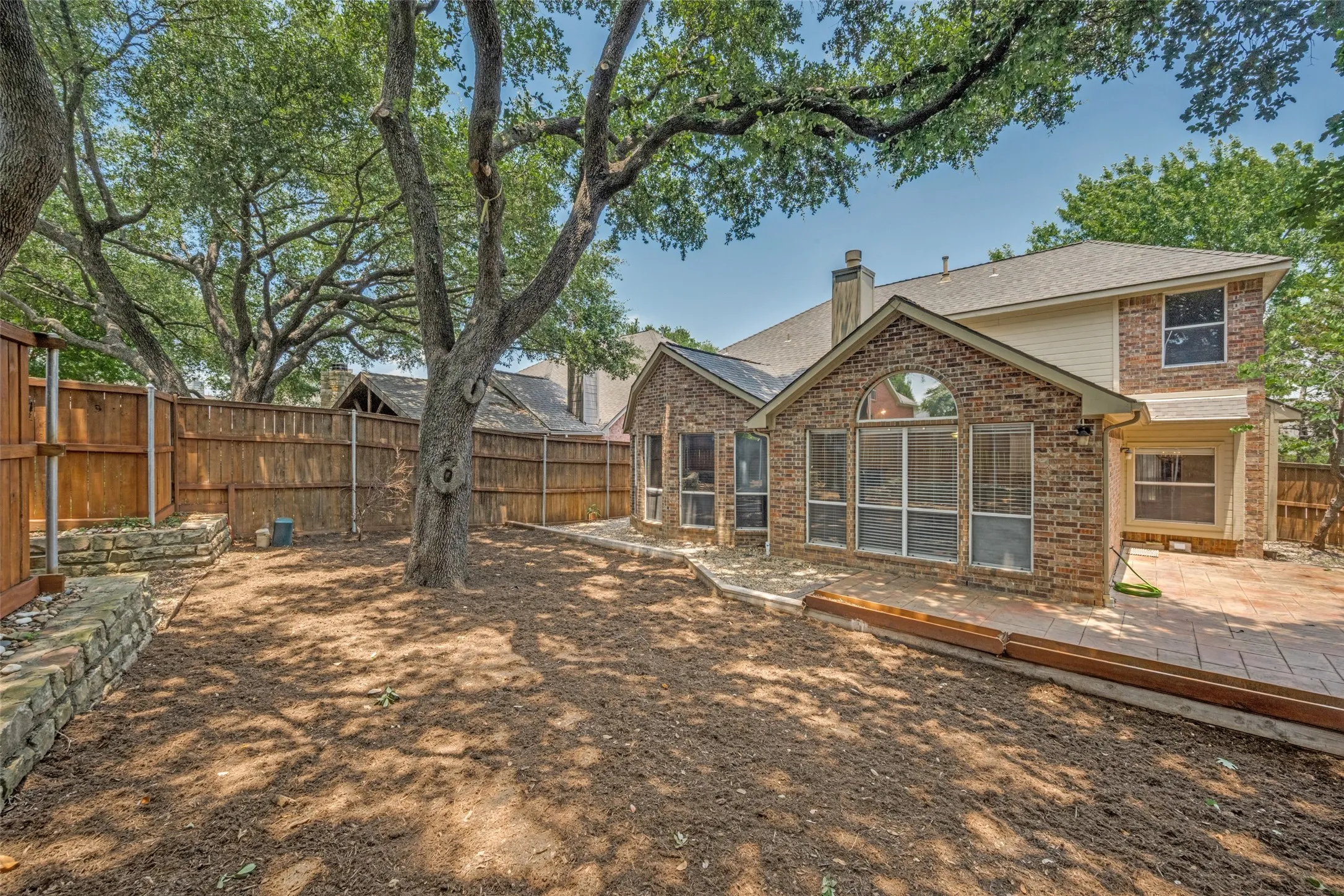 Single Family Residence For Sale in Denton County , 2905 Furlong Drive W, Flower Mound, Texas 75022, 4 Bedroom, 3 Bathroom, 2 Garage spaces, 2,265 Sqft, built in 1996, mls#21310042, Real Estate Agent in Flower Mound, Homes For Sale in Denton county, Homes For Sale in Flower Mound, Realtor in Flower Mound Texas, Real Estate Brokerage Independent Realty Texas, Luminita Cordes Realtor