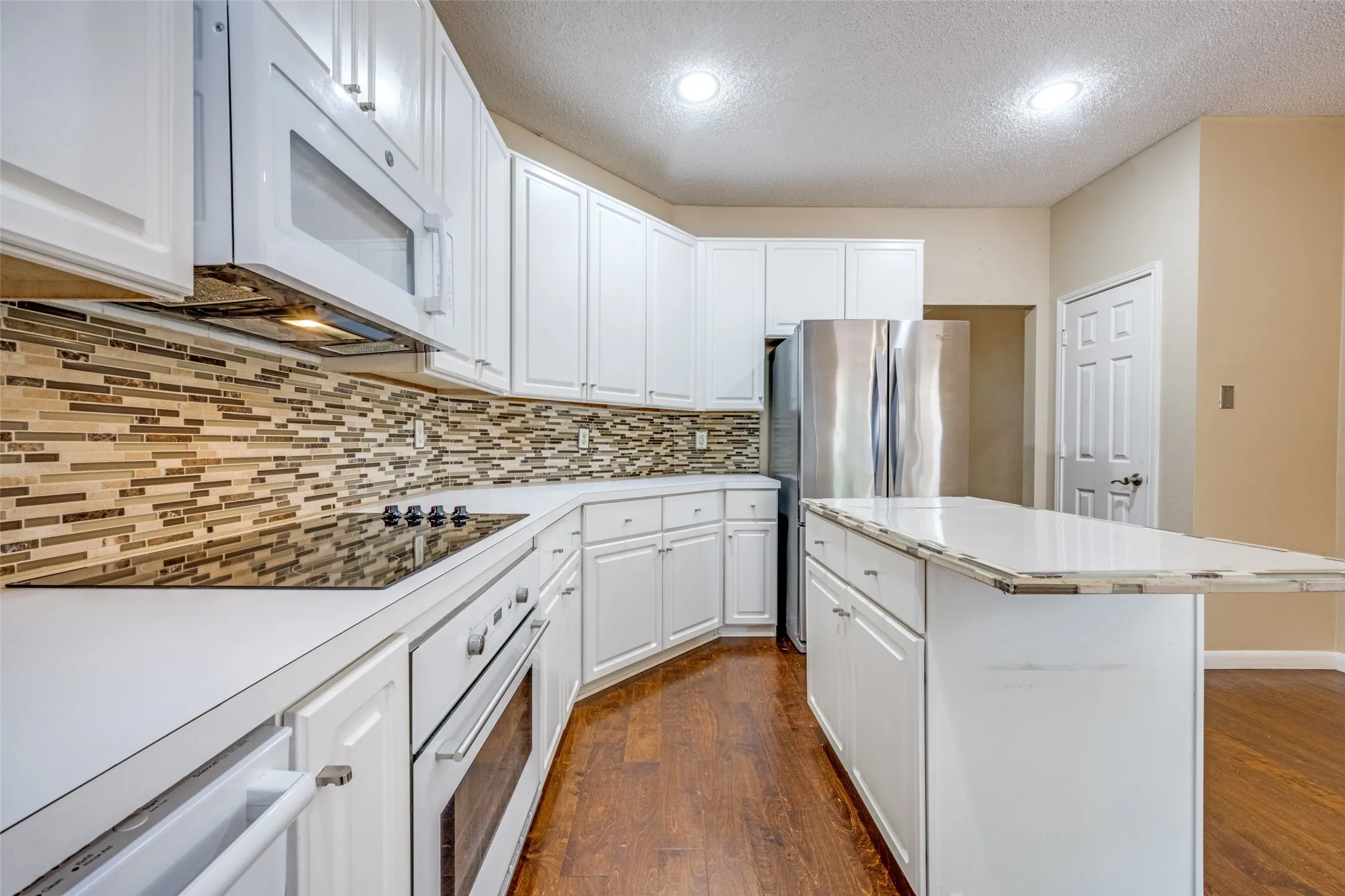Single Family Residence For Sale in Denton County , 2905 Furlong Drive W, Flower Mound, Texas 75022, 4 Bedroom, 3 Bathroom, 2 Garage spaces, 2,265 Sqft, built in 1996, mls#21310042, Real Estate Agent in Flower Mound, Homes For Sale in Denton county, Homes For Sale in Flower Mound, Realtor in Flower Mound Texas, Real Estate Brokerage Independent Realty Texas, Luminita Cordes Realtor