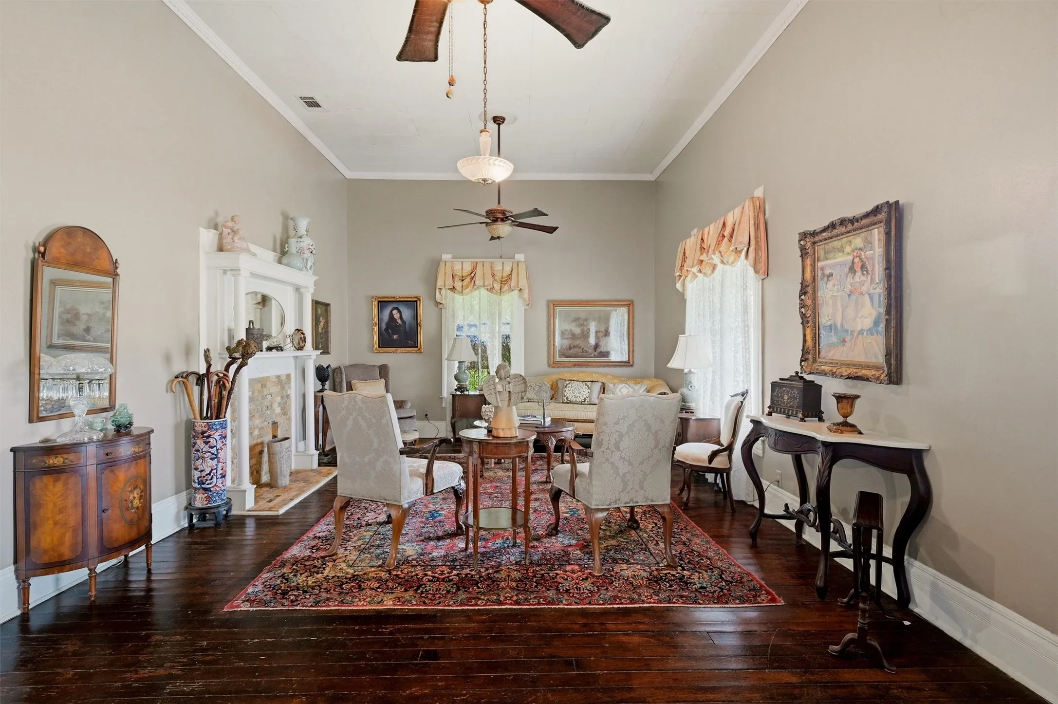 Single Family Residence For Sale in Collin County , 202 E Main Street, Celina, Texas 75009, 3 Bedrooms, 2 Bathrooms, Garage spaces, 2,392 Sqft, built in 1915, Price $1,800,000, mls#21269325, Real Estate Agent in Celina, Homes For Sale in Collin county, Homes For Sale in Celina, Realtor in Celina Texas, Real Estate Brokerage Independent Realty Texas, Luminita Cordes Realtor