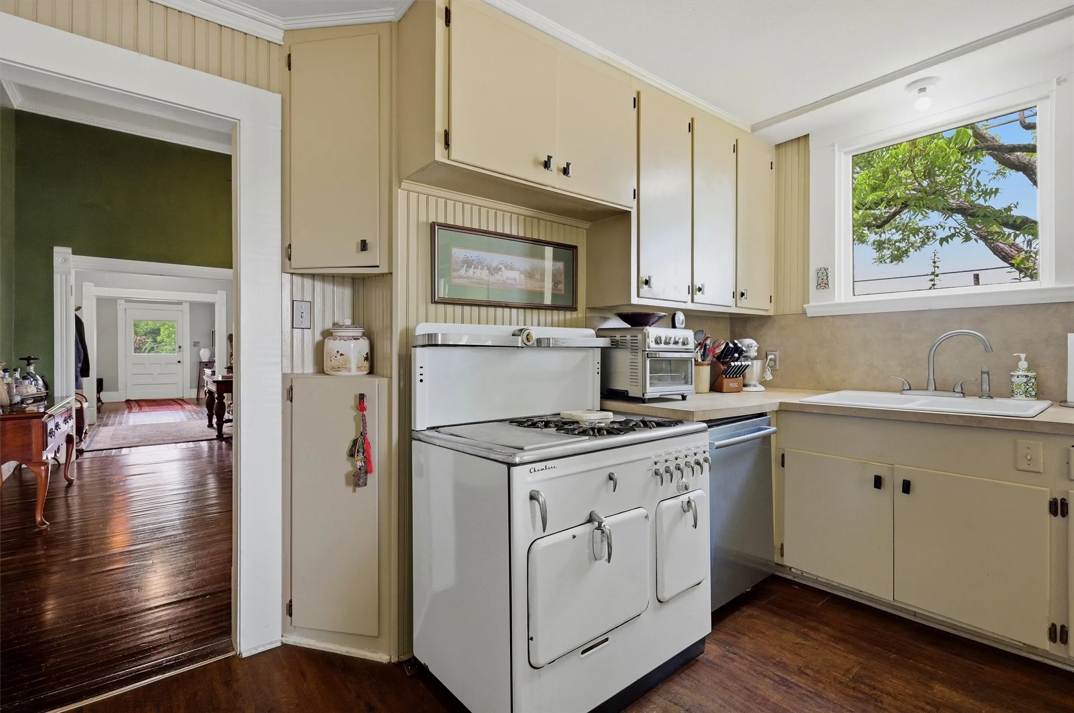 Single Family Residence For Sale in Collin County , 202 E Main Street, Celina, Texas 75009, 3 Bedrooms, 2 Bathrooms, Garage spaces, 2,392 Sqft, built in 1915, Price $1,800,000, mls#21269325, Real Estate Agent in Celina, Homes For Sale in Collin county, Homes For Sale in Celina, Realtor in Celina Texas, Real Estate Brokerage Independent Realty Texas, Luminita Cordes Realtor